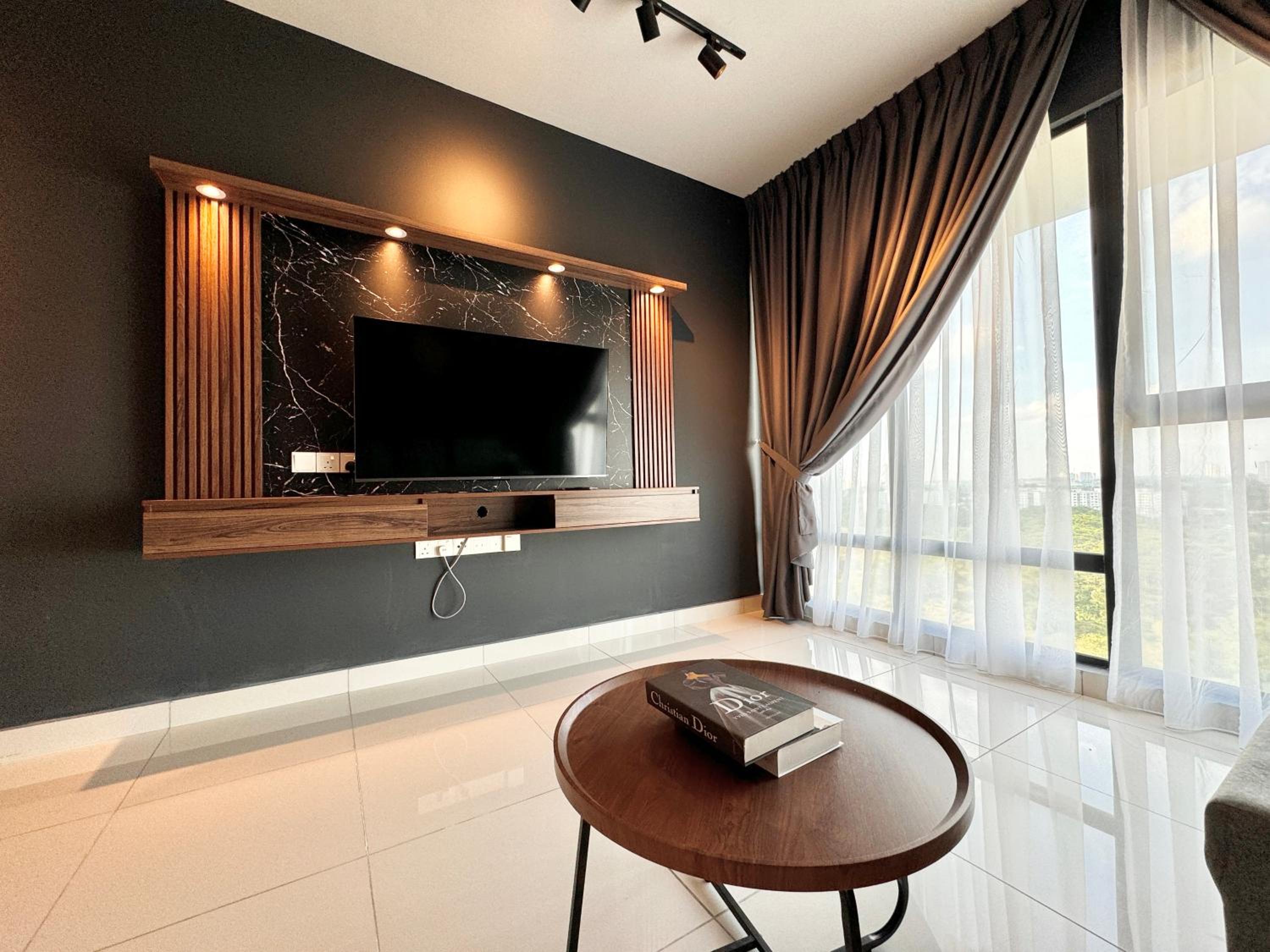 Southkey Mosaic Mid Valley by Luxecocoo CK