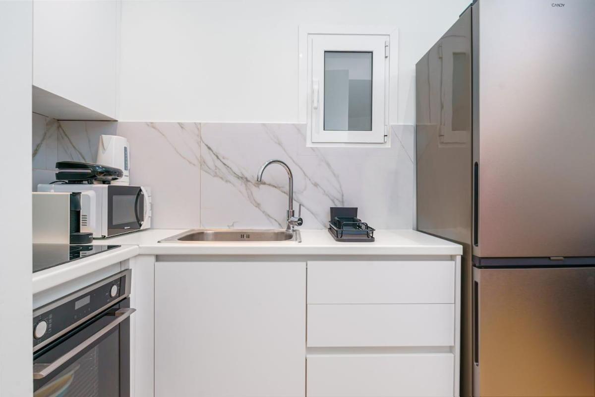 Coastal Charm Elegant 1BR at Marina Zea Piraeus