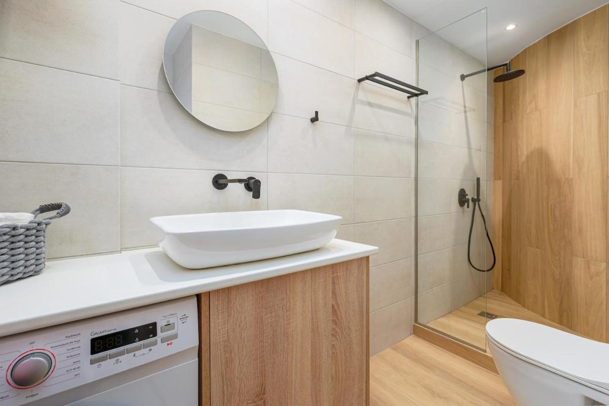 Coastal Charm Elegant 1BR at Marina Zea Piraeus