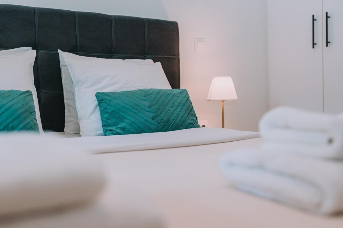 Coastal Charm Elegant 1BR at Marina Zea Piraeus