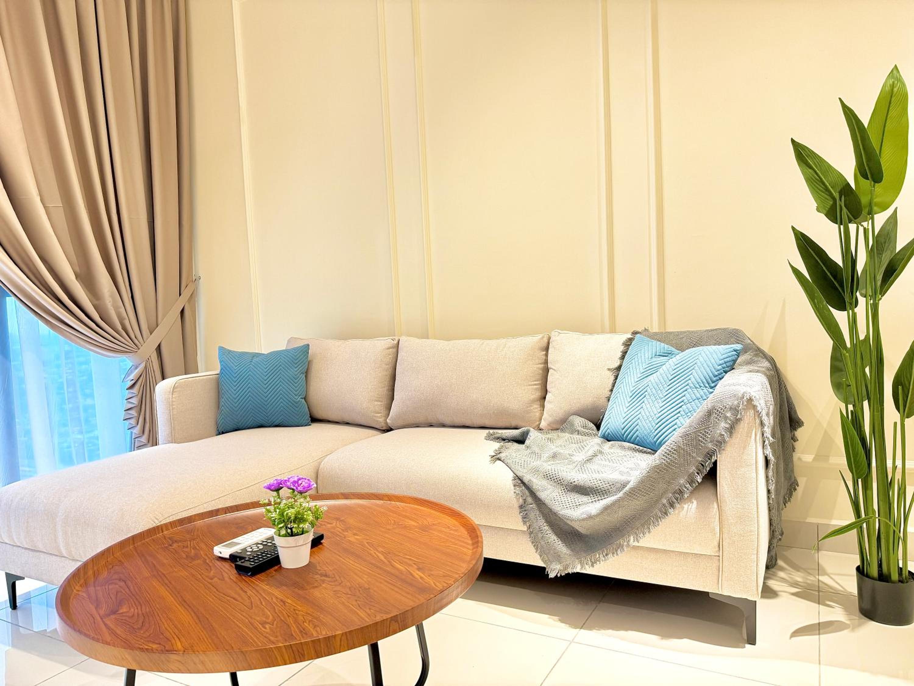 Southkey Mosaic Mid Valley by Luxecocoo CK