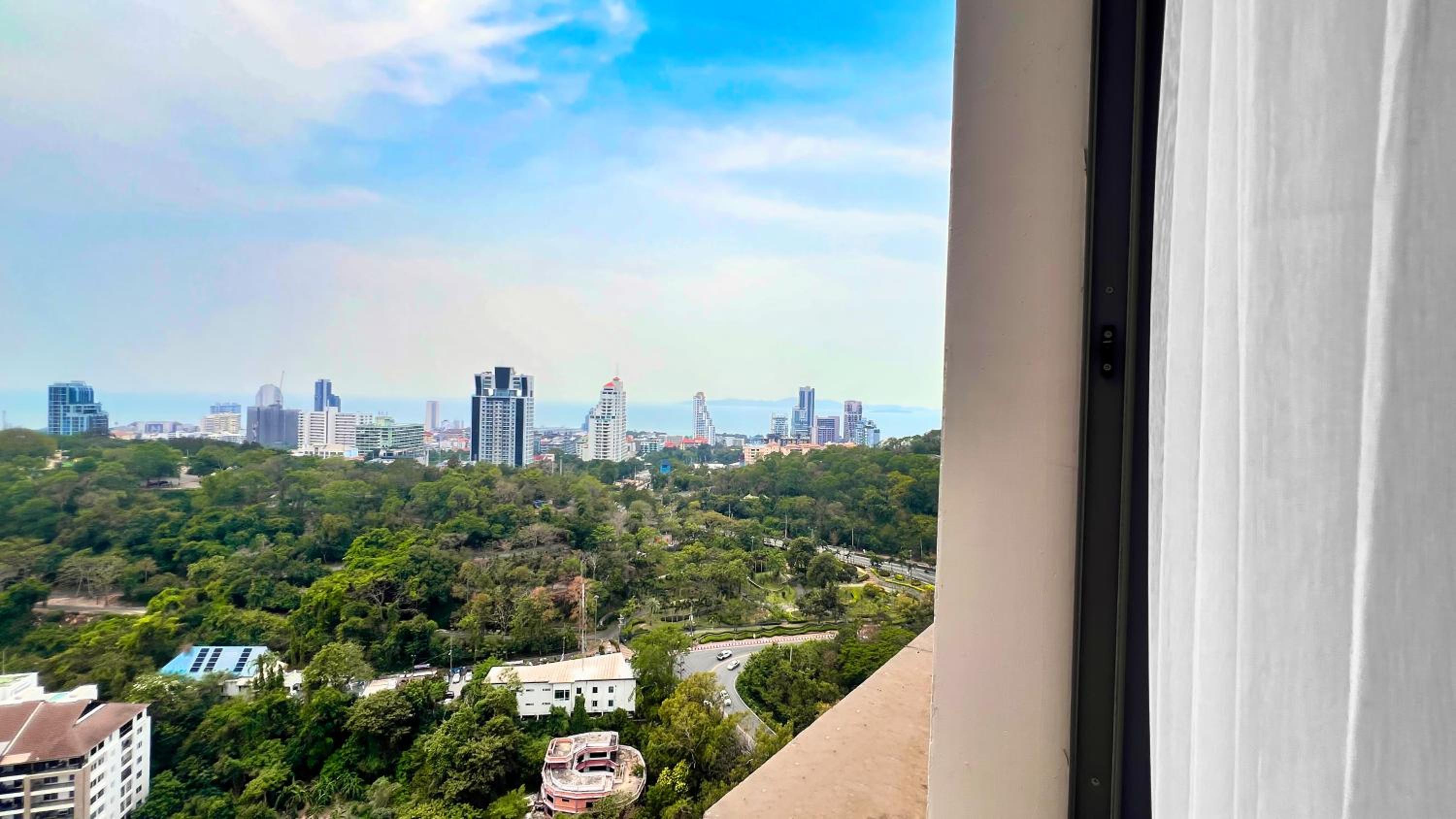 Walking Street Unixx condo Beautiful sea view