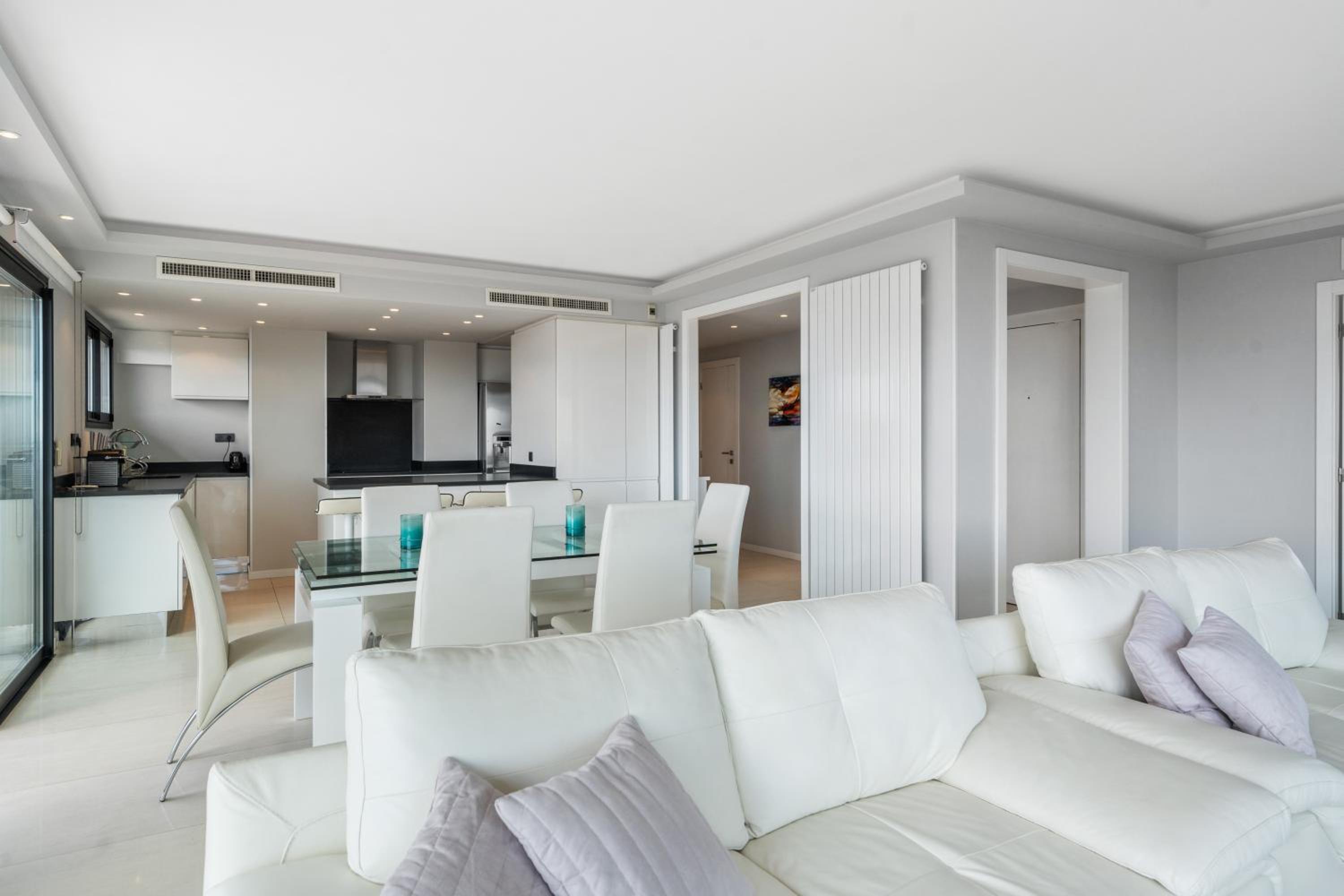 4 Bedroom Cannes Penthouse - Ocean View