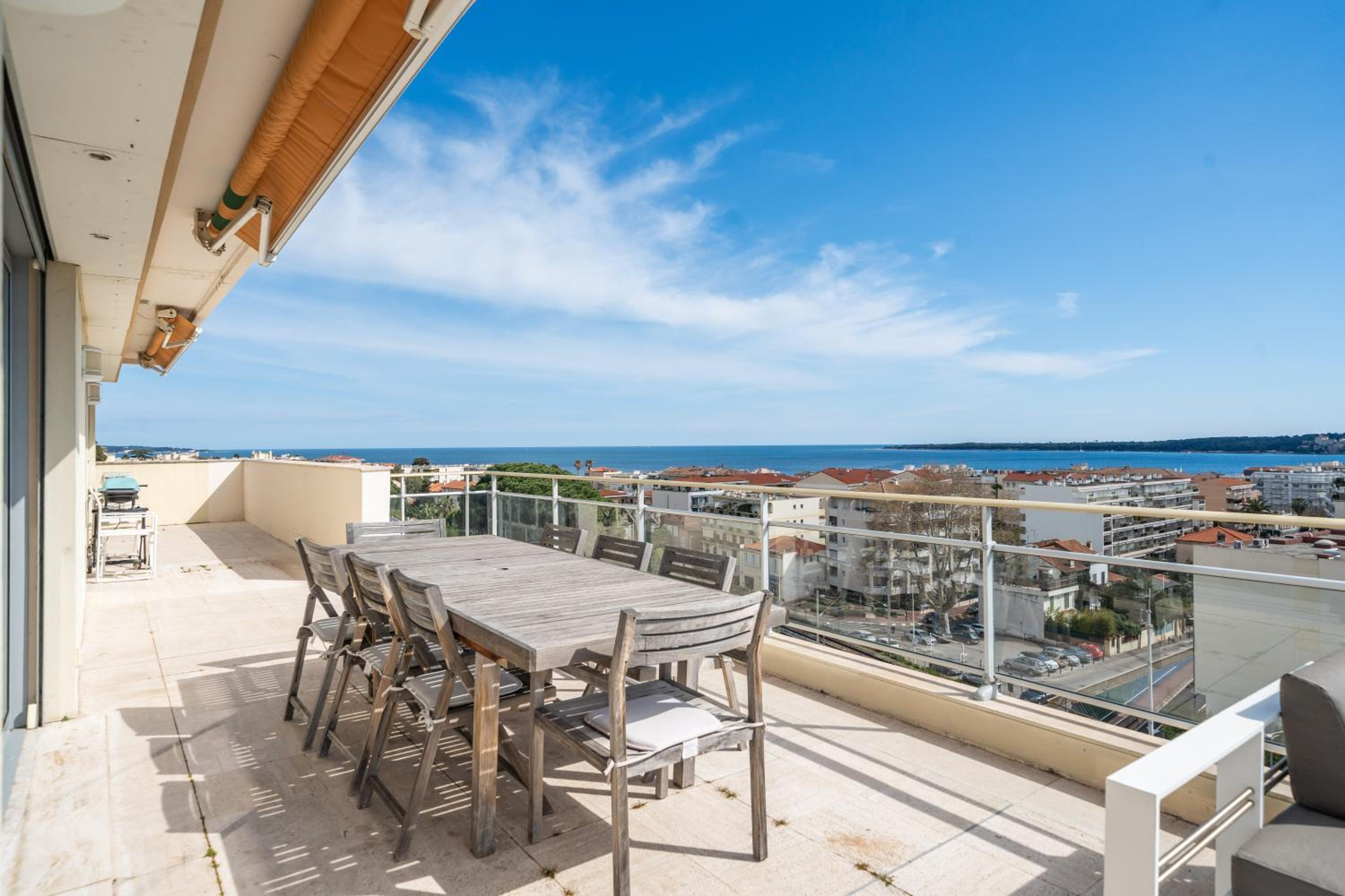 4 Bedroom Cannes Penthouse - Ocean View