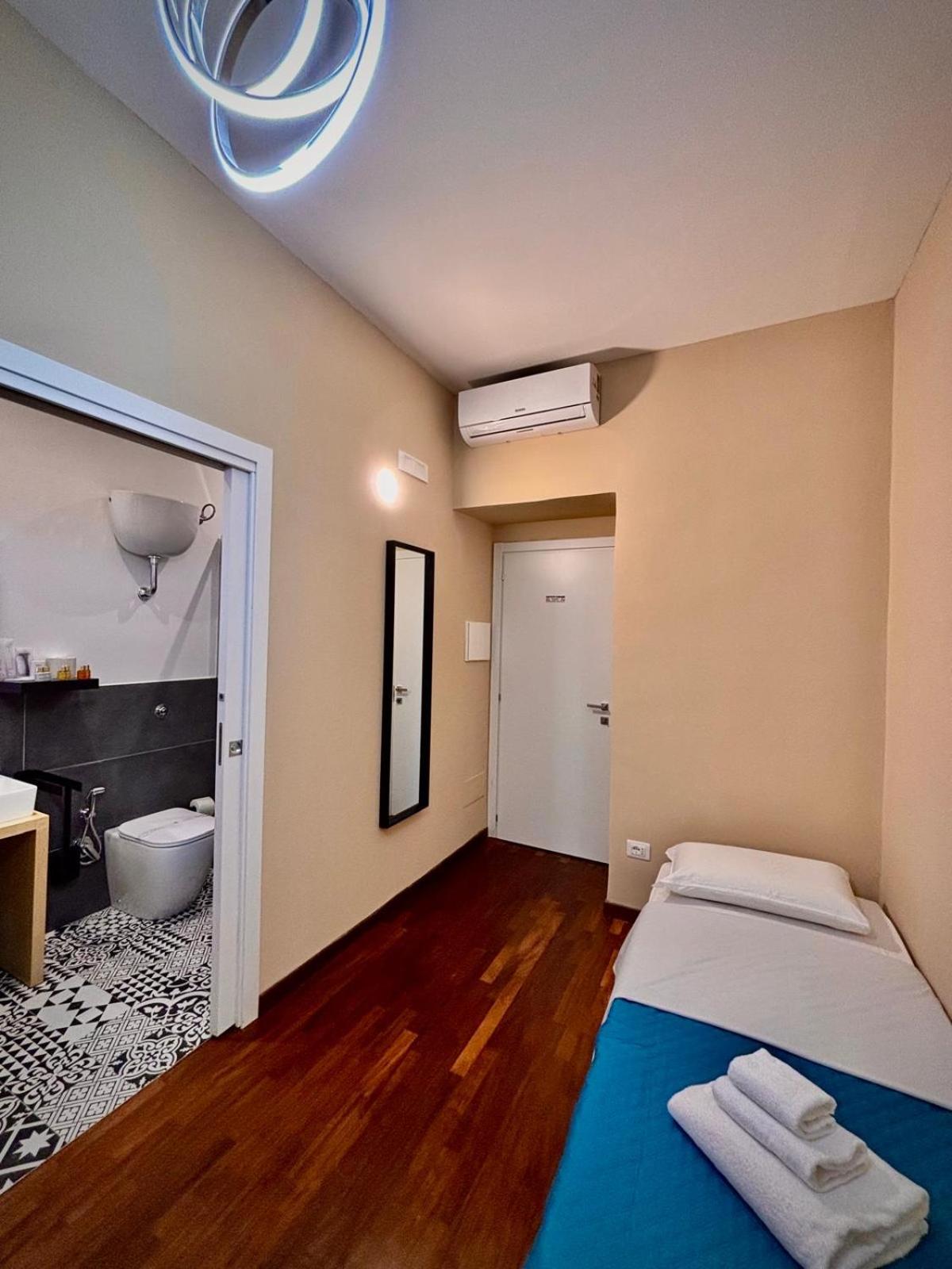 Le Vie di San Pietro Guest House