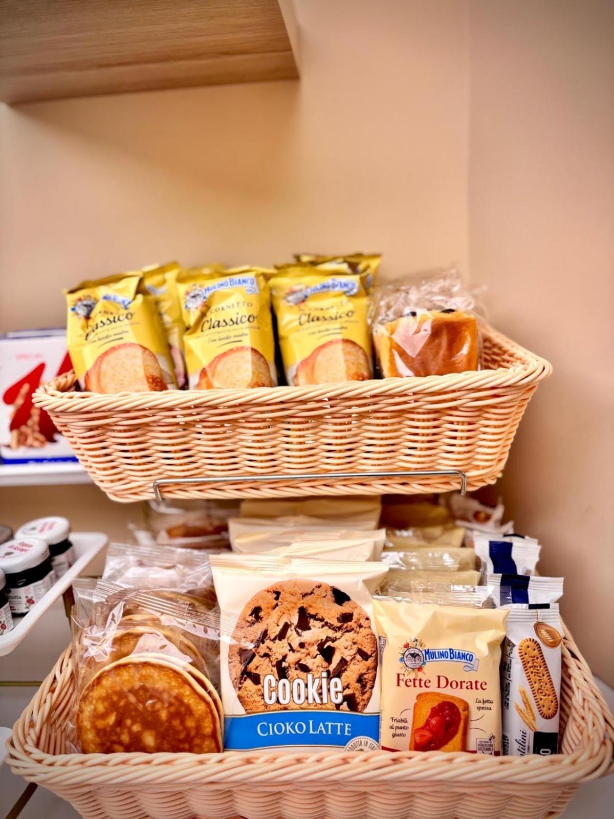 Le Vie di San Pietro Guest House