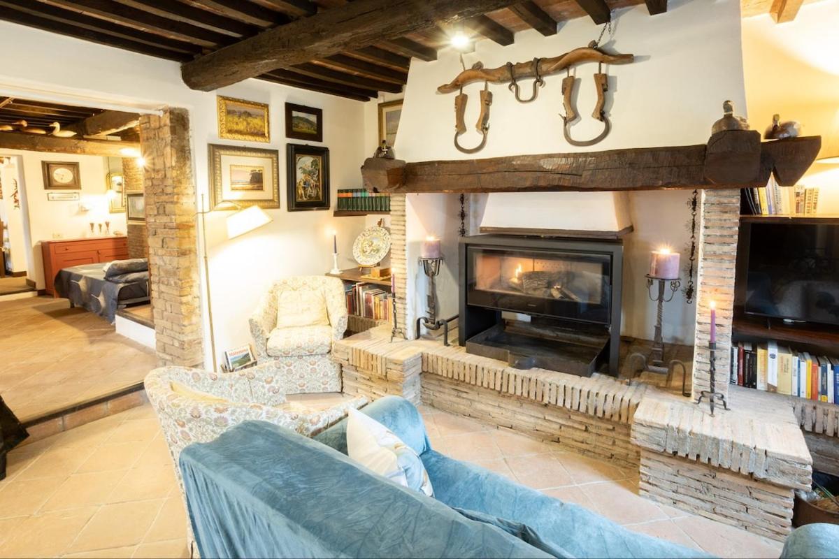 GiuMa Tuscany Historic Lux Farmhouse near Saturnia Hot Springs