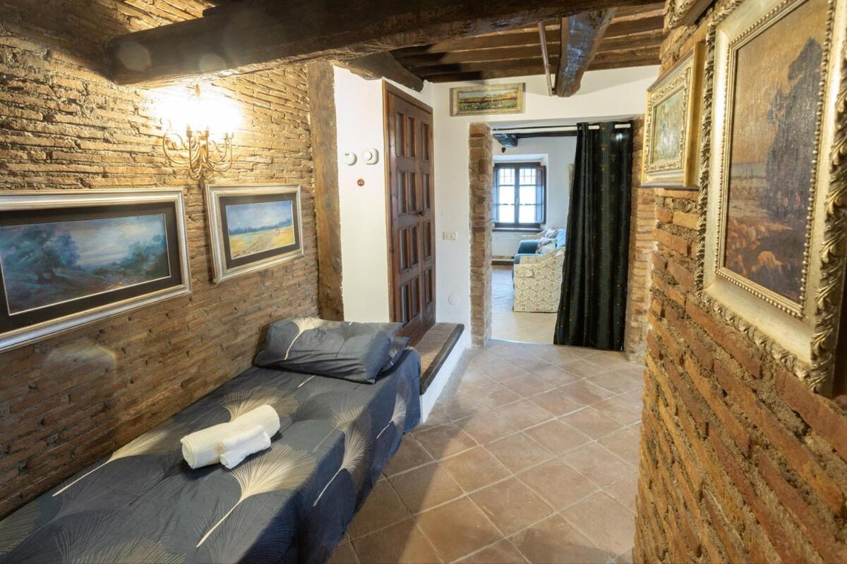 GiuMa Tuscany Historic Lux Farmhouse near Saturnia Hot Springs