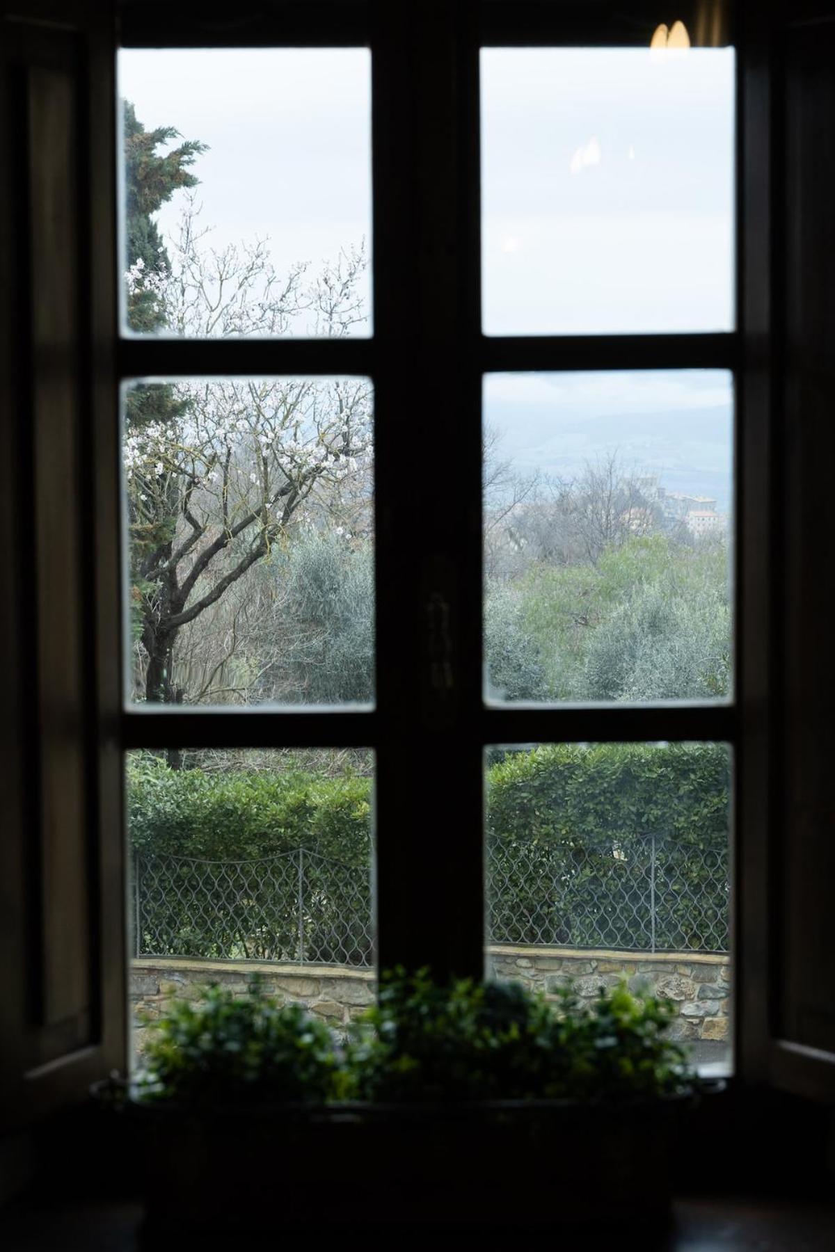 GiuMa Tuscany Historic Lux Farmhouse near Saturnia Hot Springs