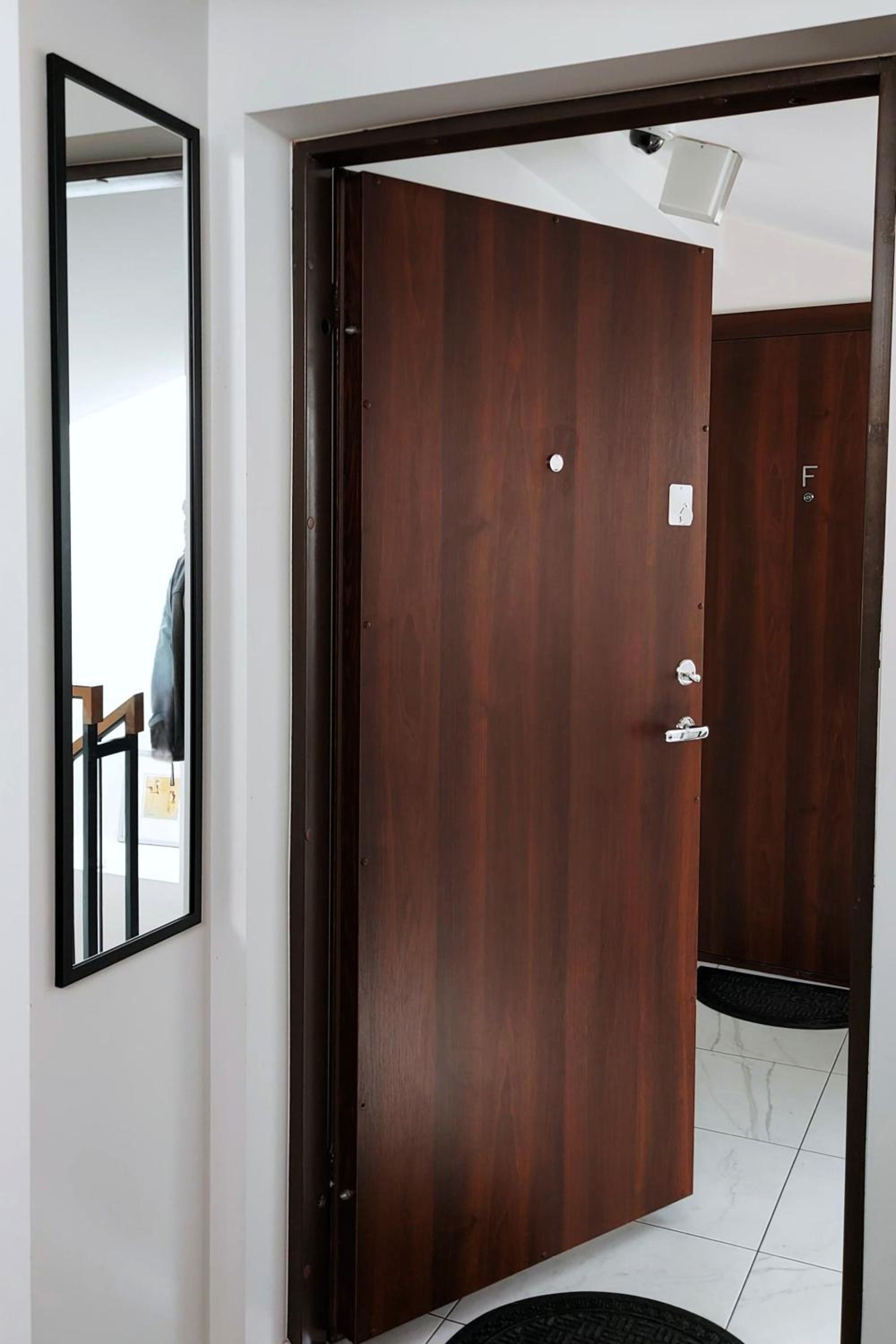 Elumen Studio Apartment I near Cathedral & Bernardine Park