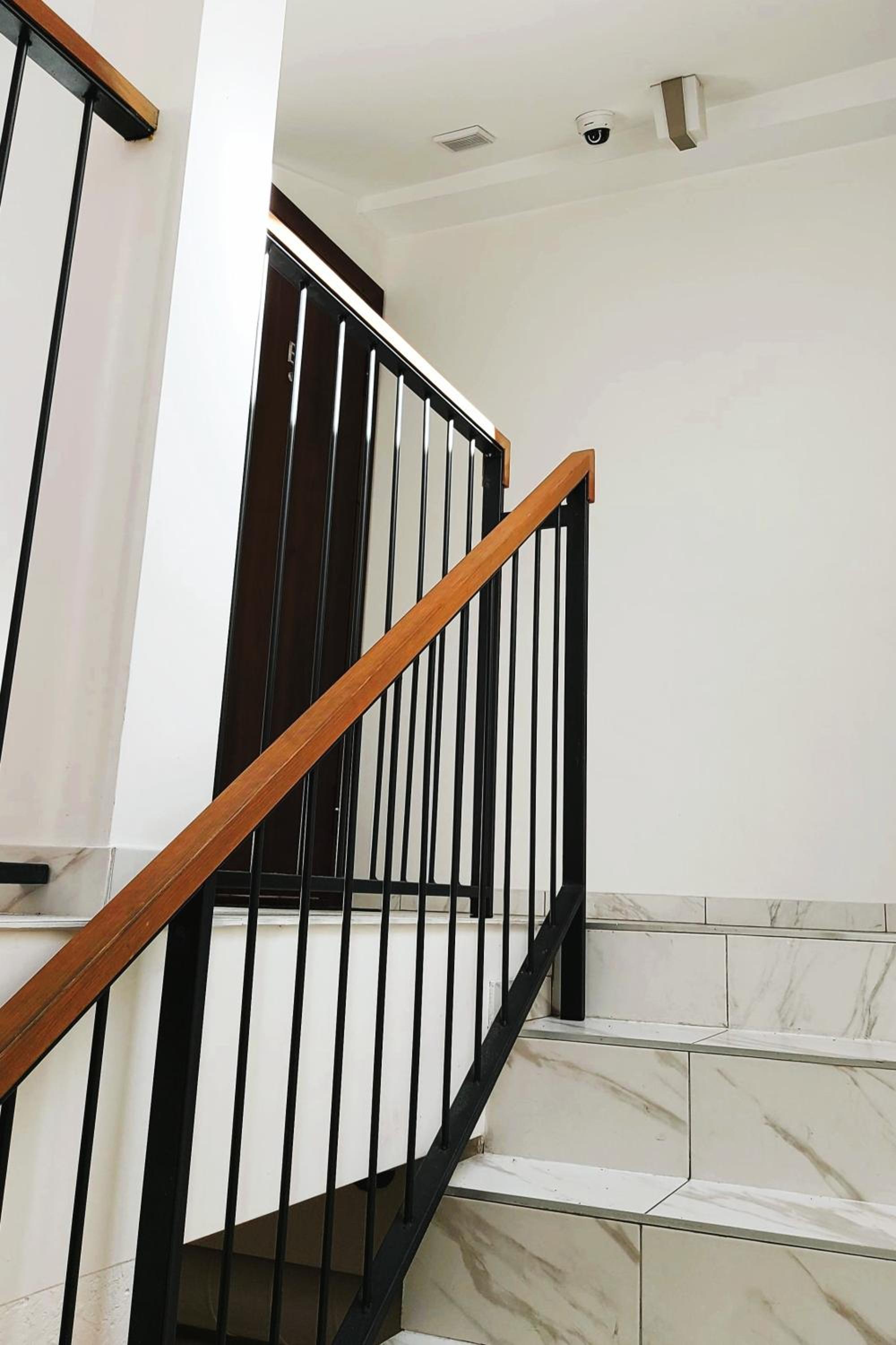 Elumen Studio Apartment I near Cathedral & Bernardine Park