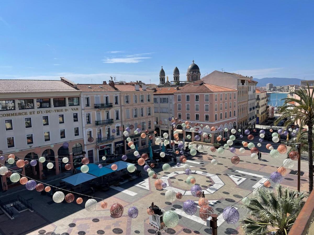 French Riviera centre ville plage port balcon panoramique et Clim