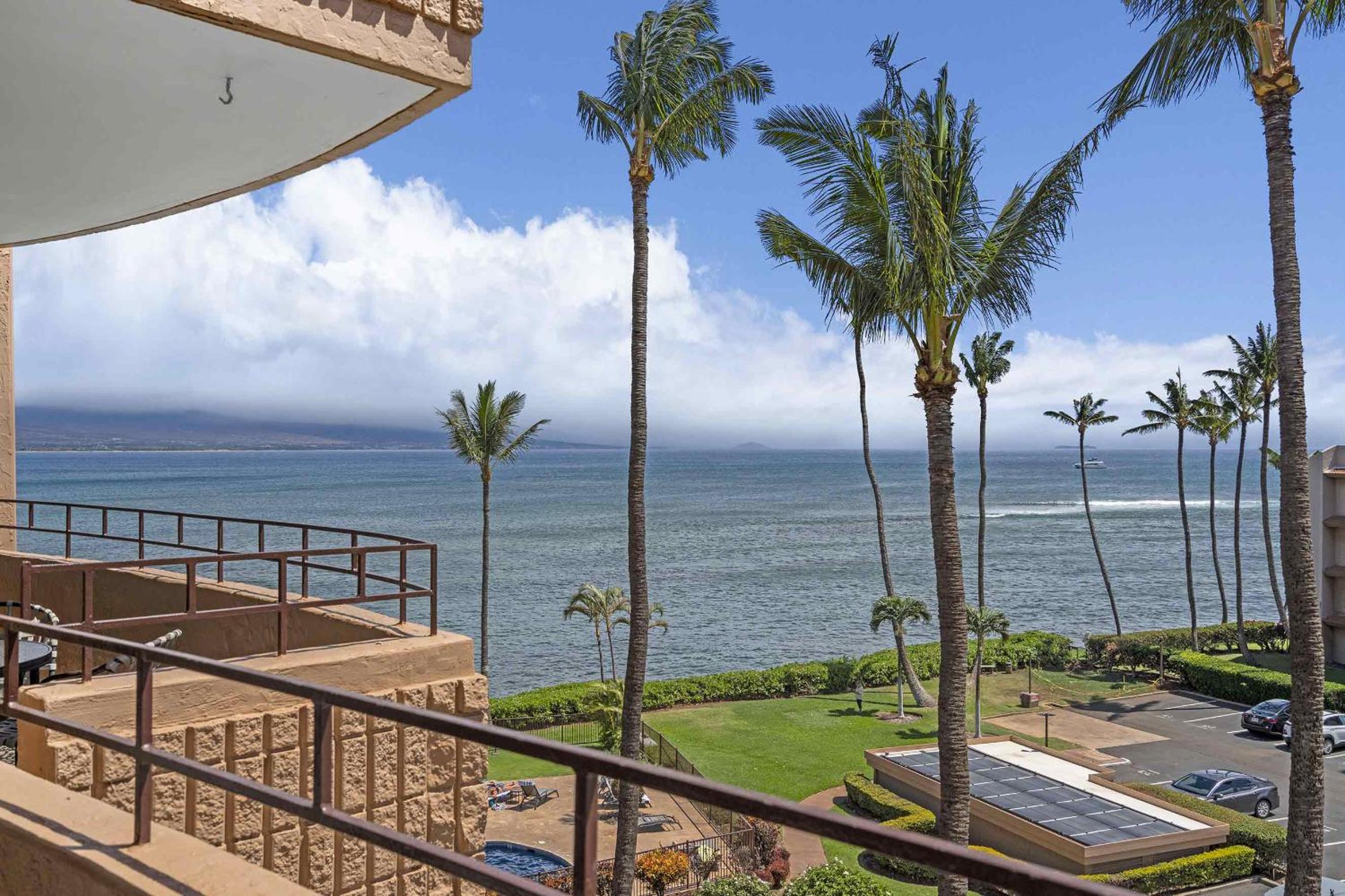 Island Sands 500, Breathtaking Ocean Views, Spacious Lanais, Renovated, Split AC