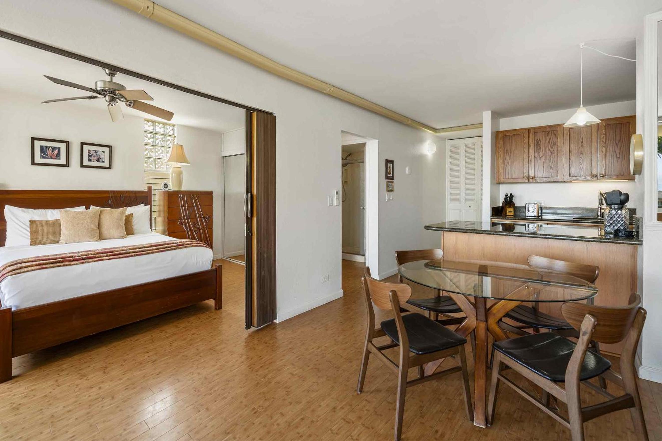 Island Sands 500, Breathtaking Ocean Views, Spacious Lanais, Renovated, Split AC