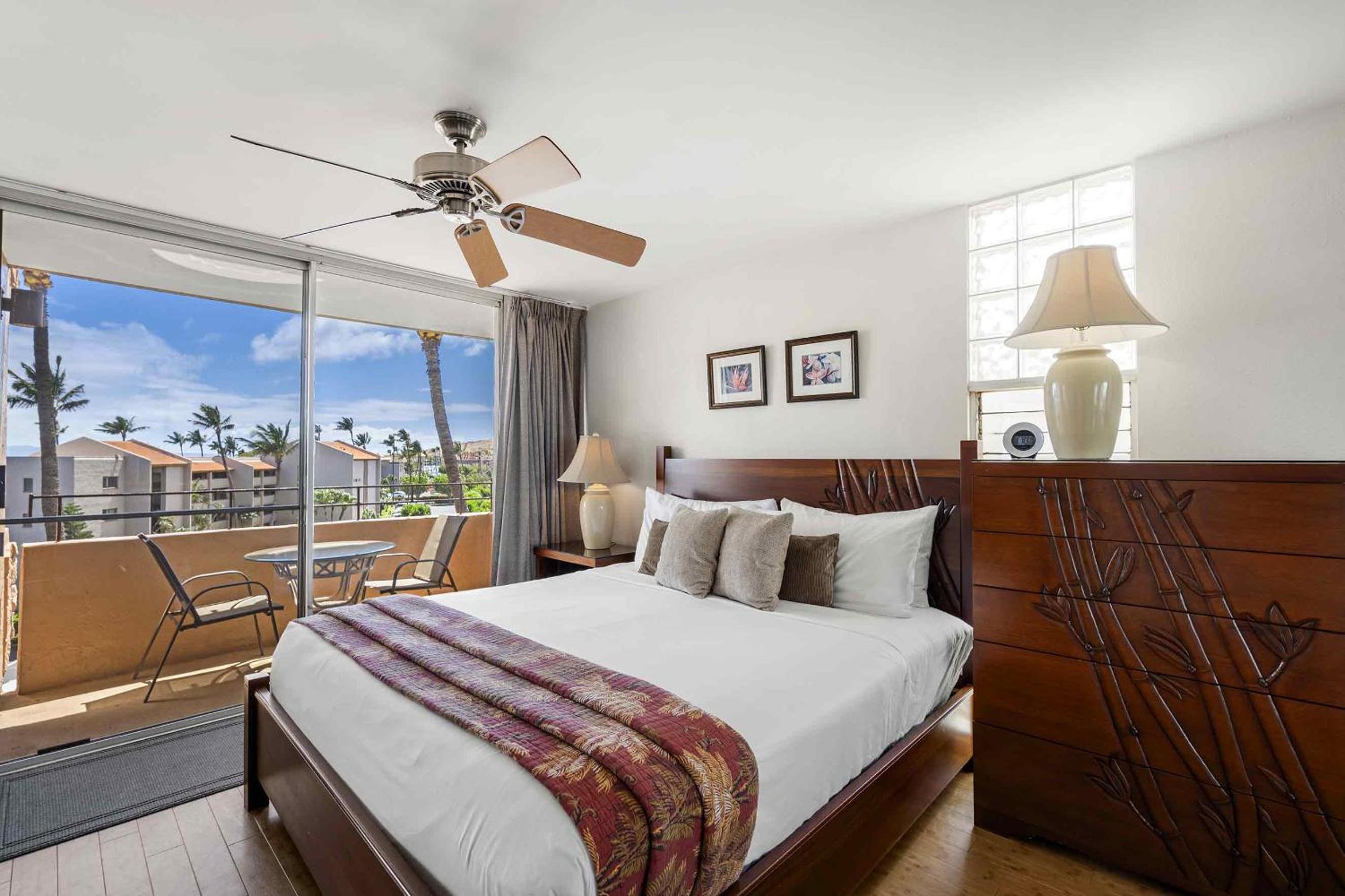 Island Sands 500, Breathtaking Ocean Views, Spacious Lanais, Renovated, Split AC