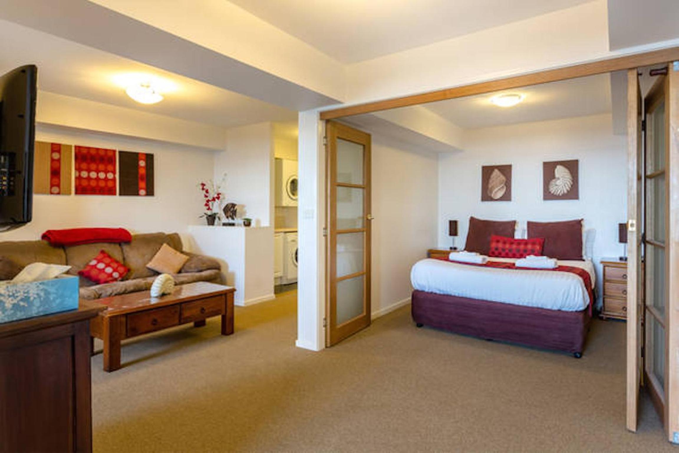 Beachfront Apartment Blackmans Bay view 2