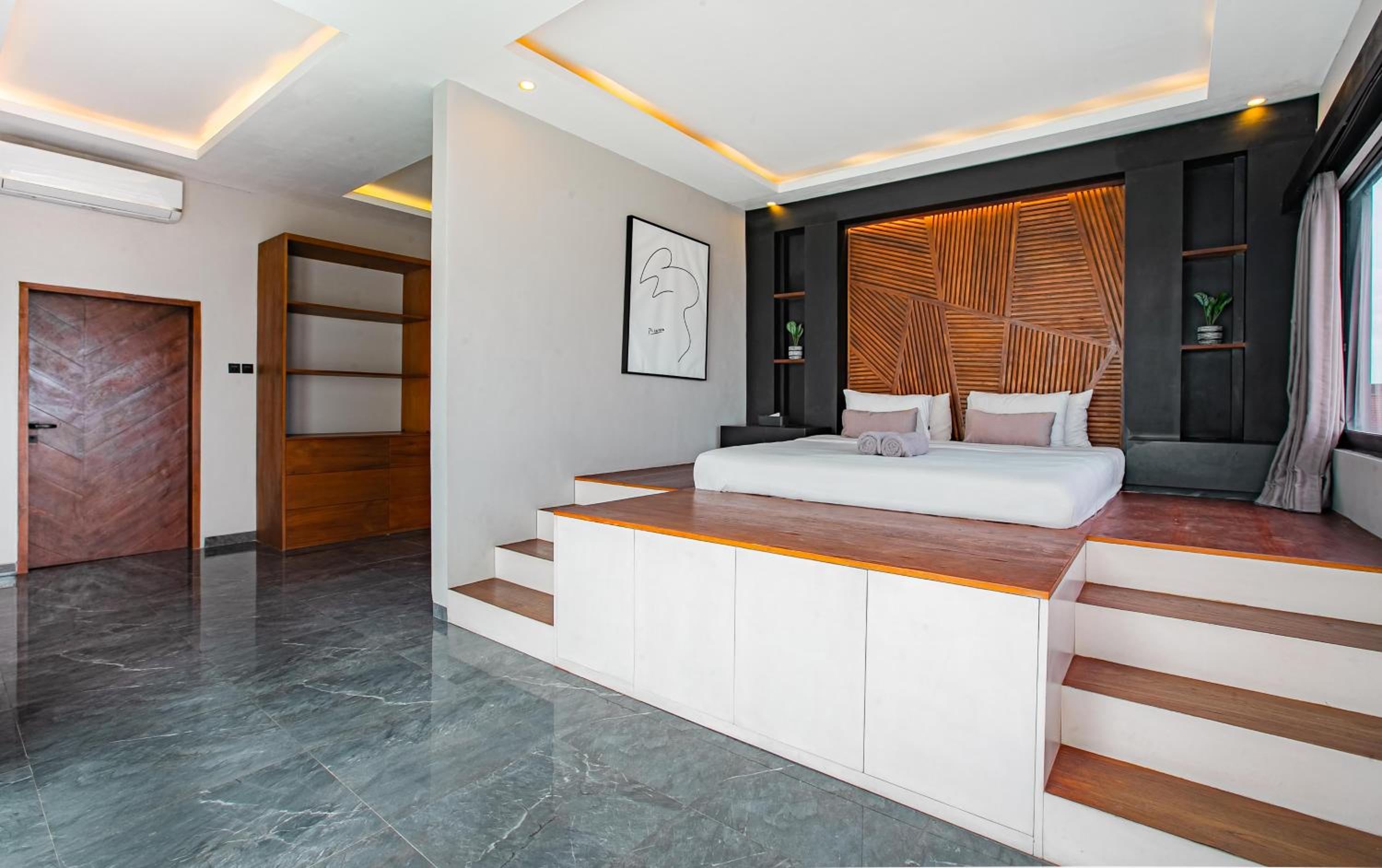 Villa MJ Modern Luxe 4BR with Big Pool & Rooftop