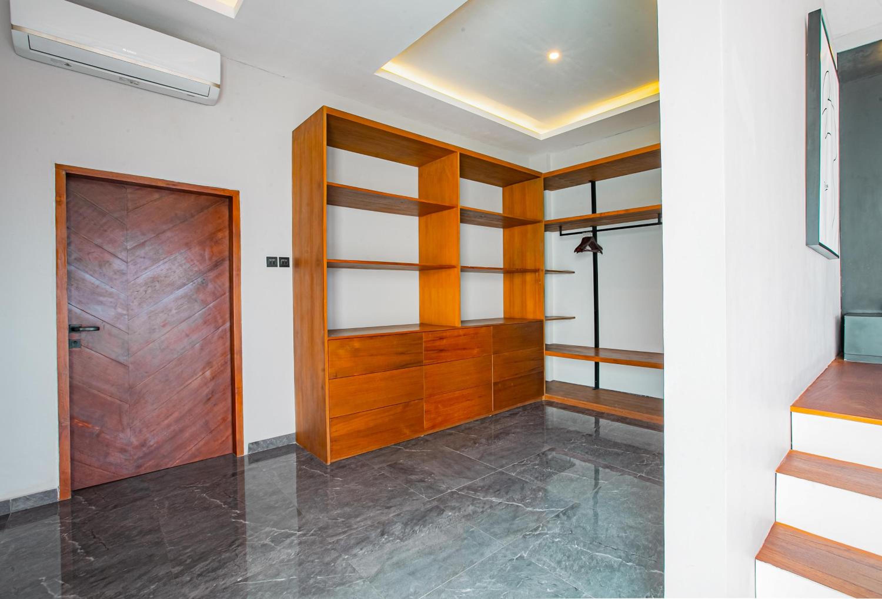 Villa MJ Modern Luxe 4BR with Big Pool & Rooftop