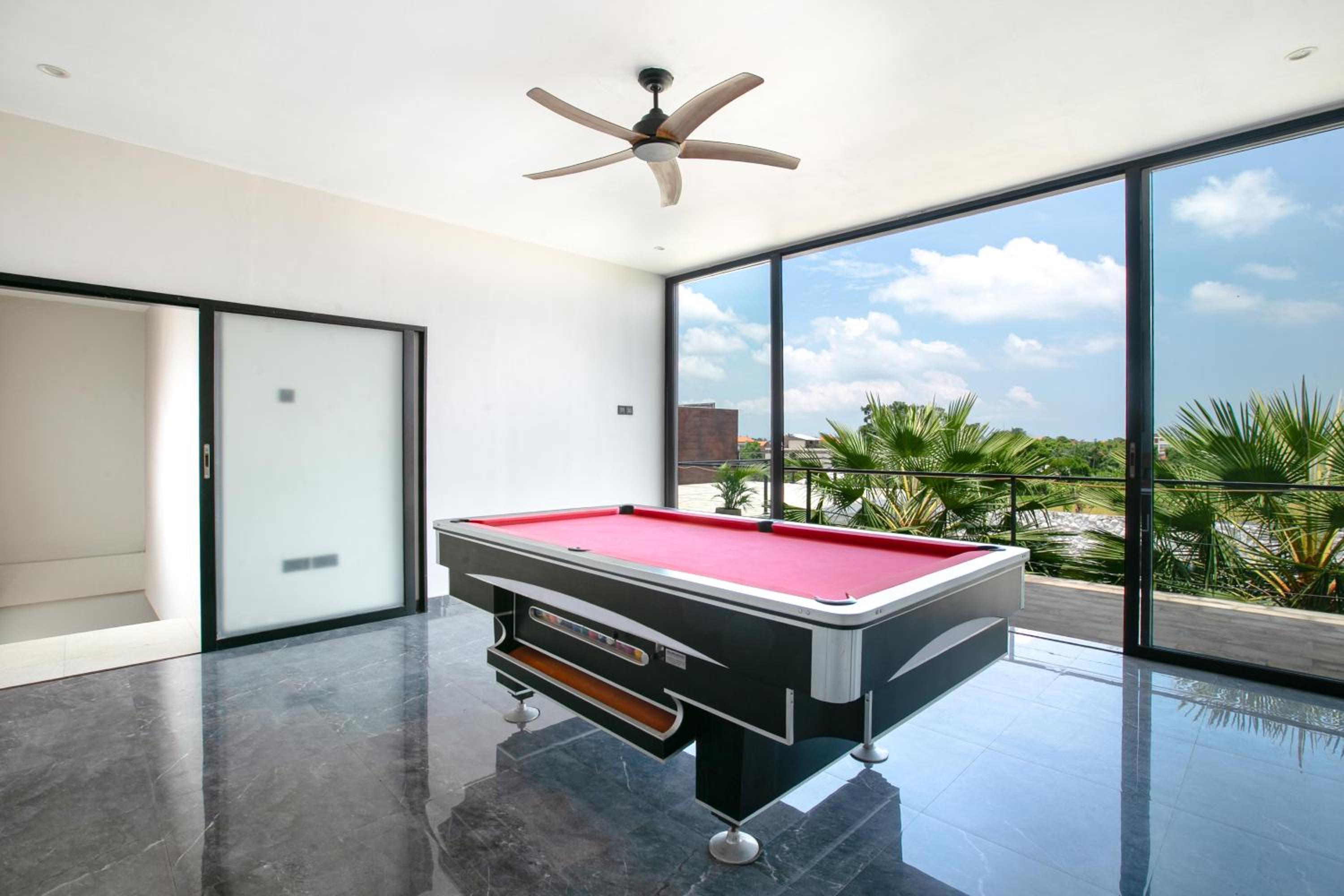 Villa MJ Modern Luxe 4BR with Big Pool & Rooftop