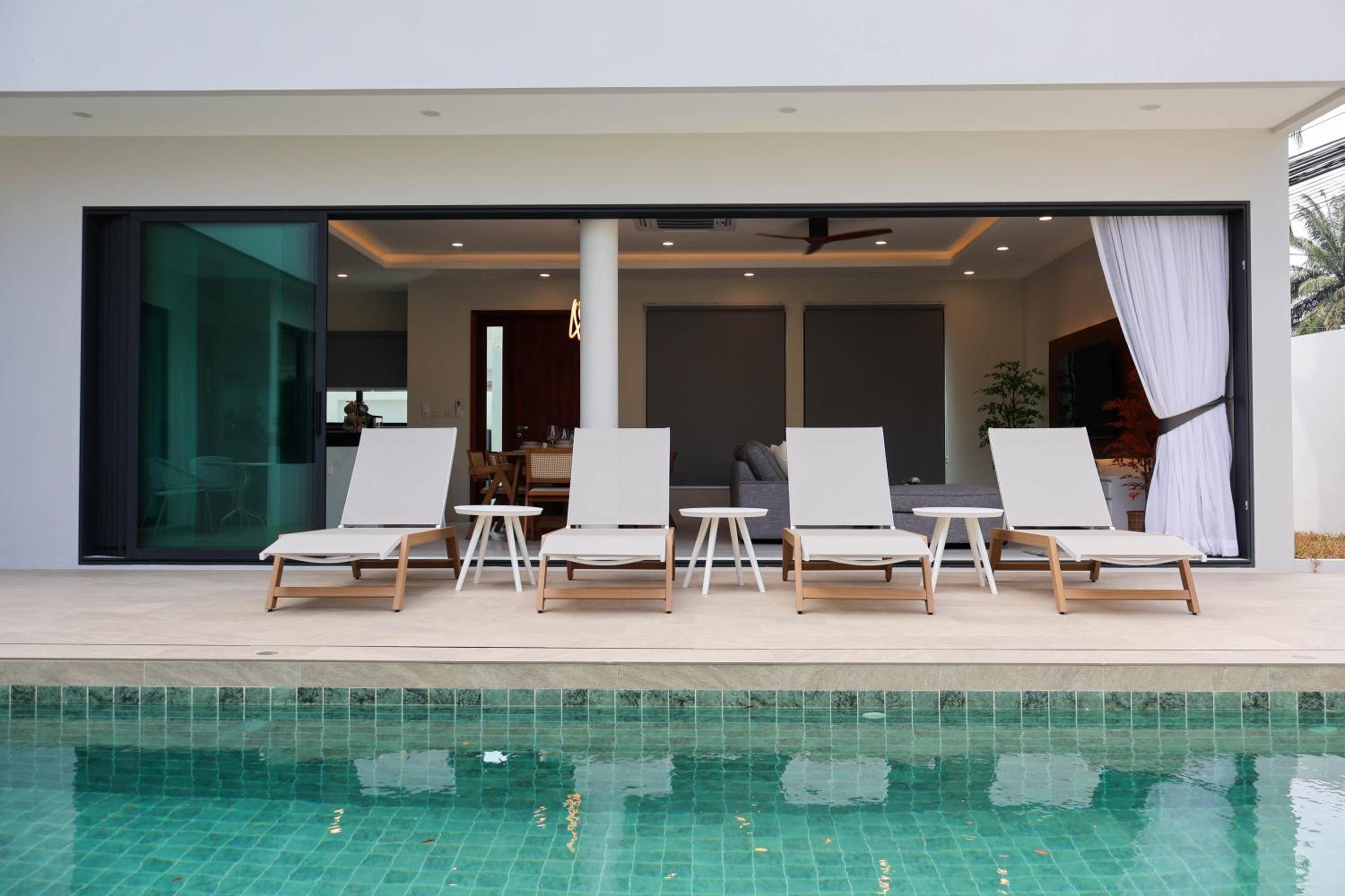 Rawai Duplex Style Luxurious 4-BR Private Pool Villa
