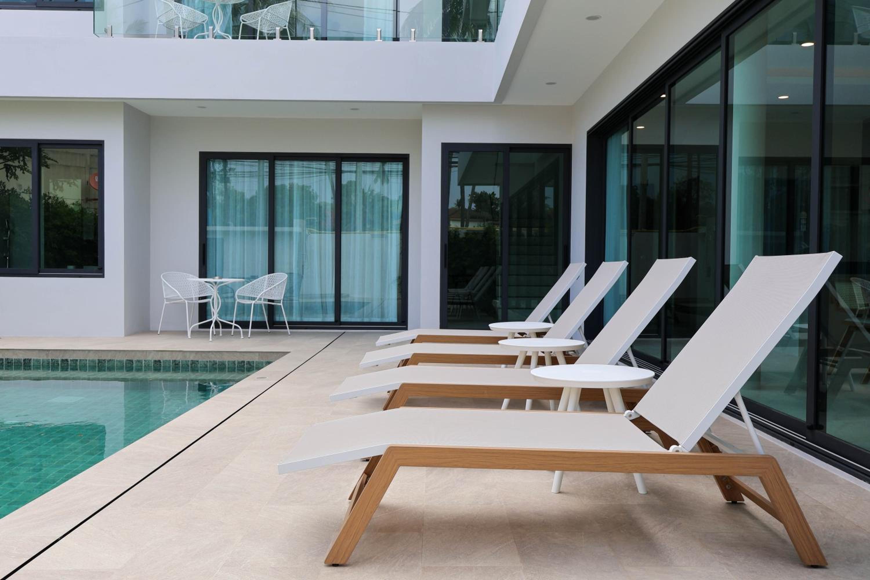Rawai Duplex Style Luxurious 4-BR Private Pool Villa