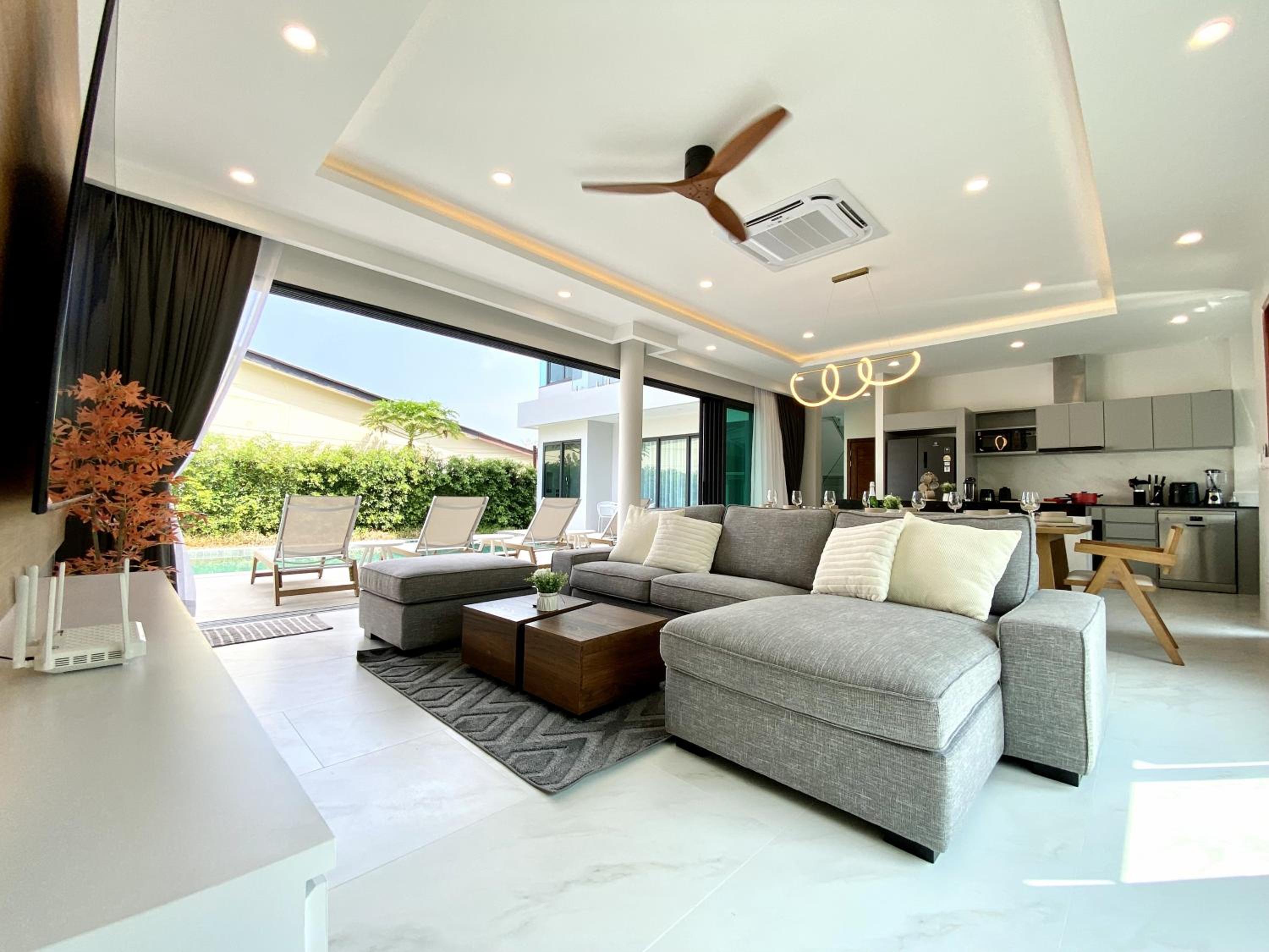 Rawai Duplex Style Luxurious 4-BR Private Pool Villa