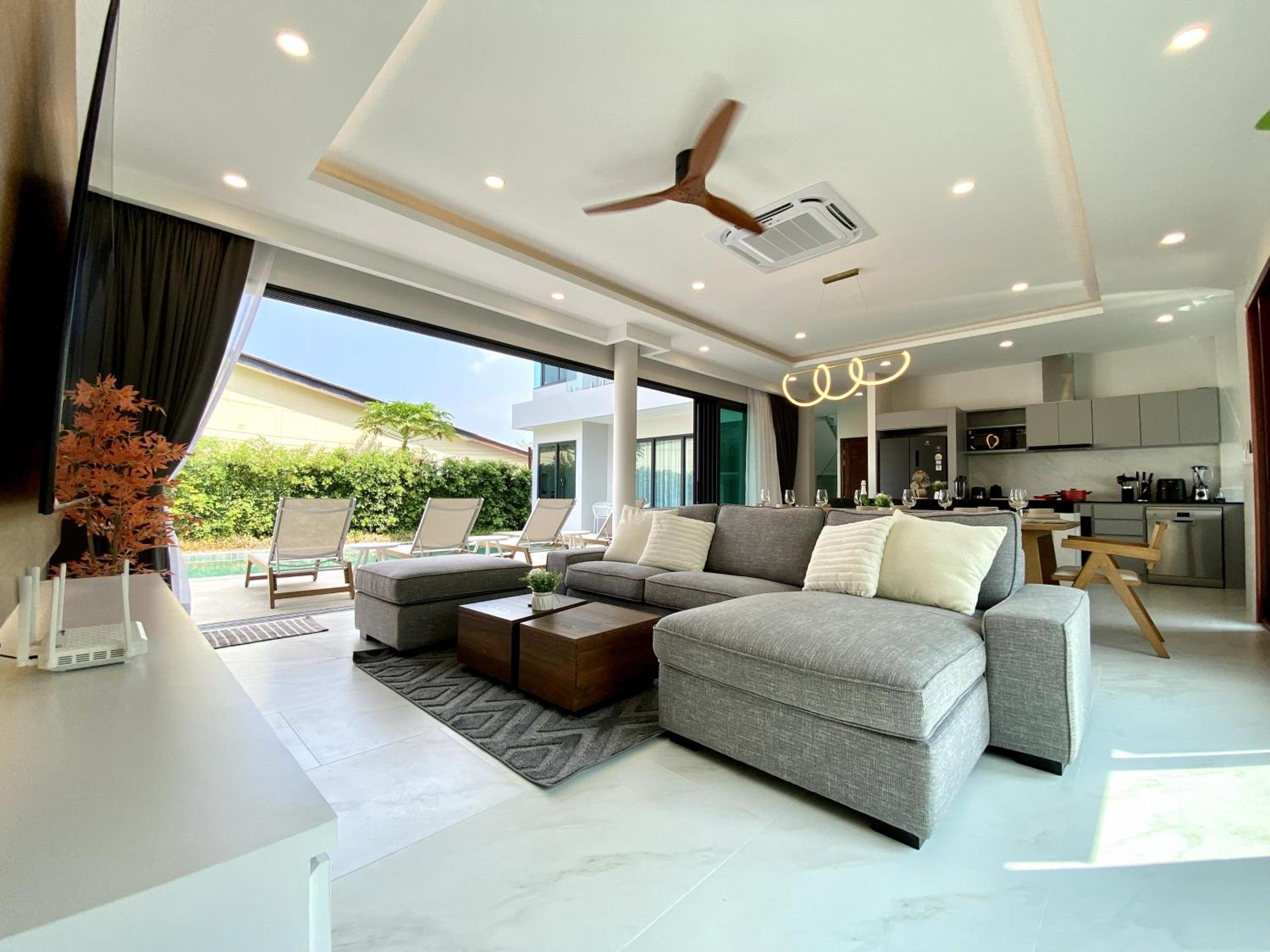 Rawai Duplex Style Luxurious 4-BR Private Pool Villa