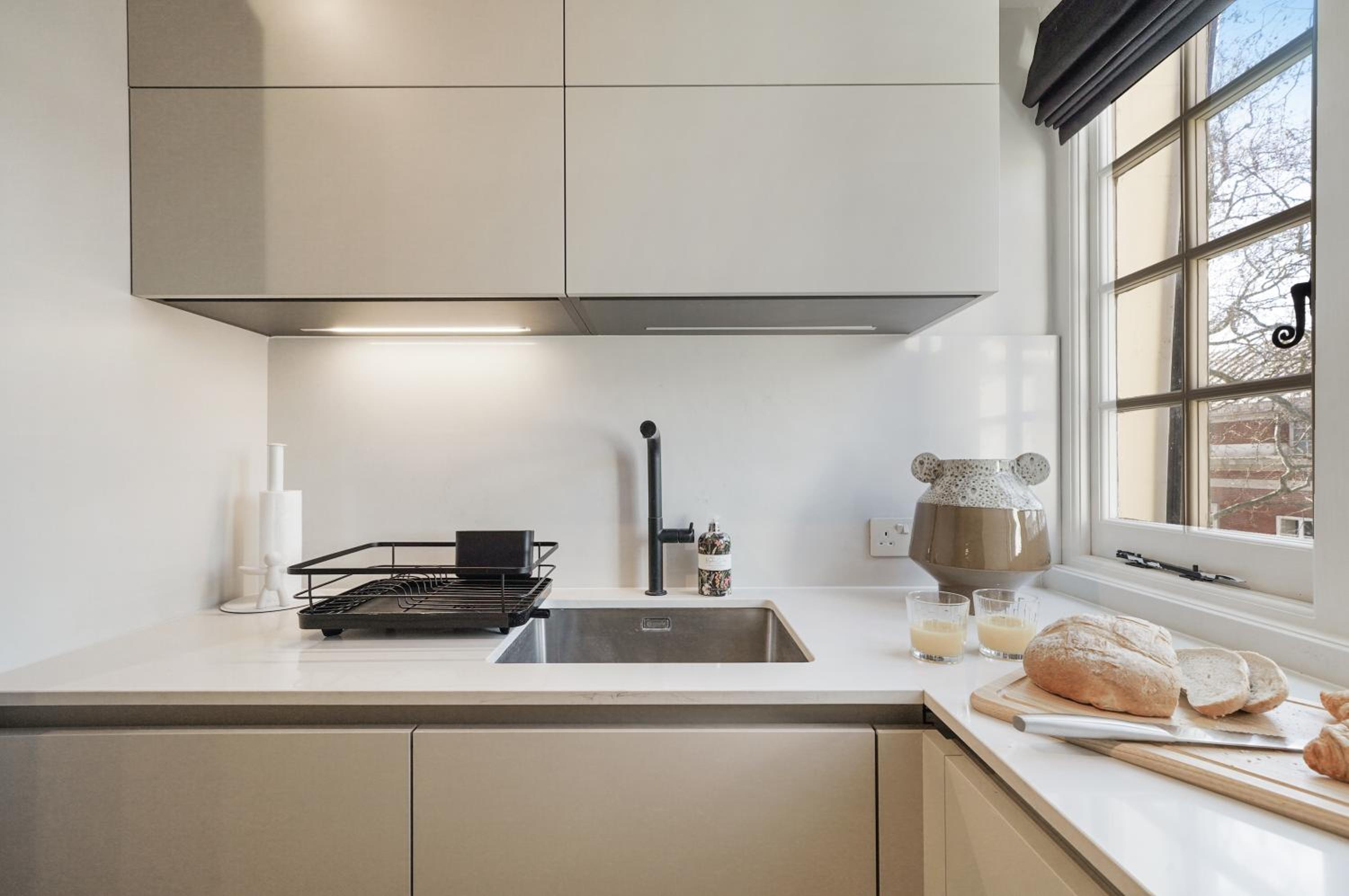 Stylish Family Apartments near Kensington High Street - by Short Stories London