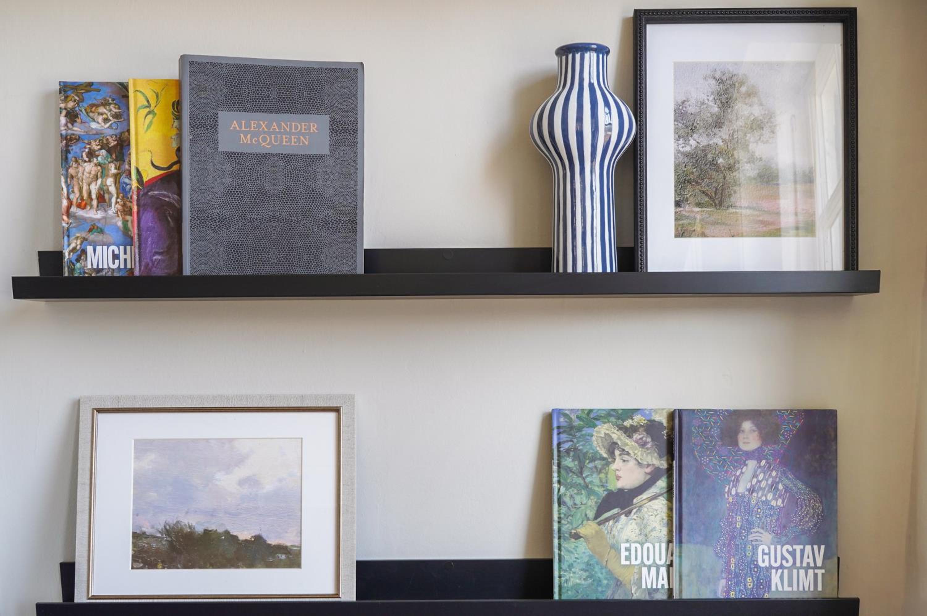 Stylish Family Apartments near Kensington High Street - by Short Stories London