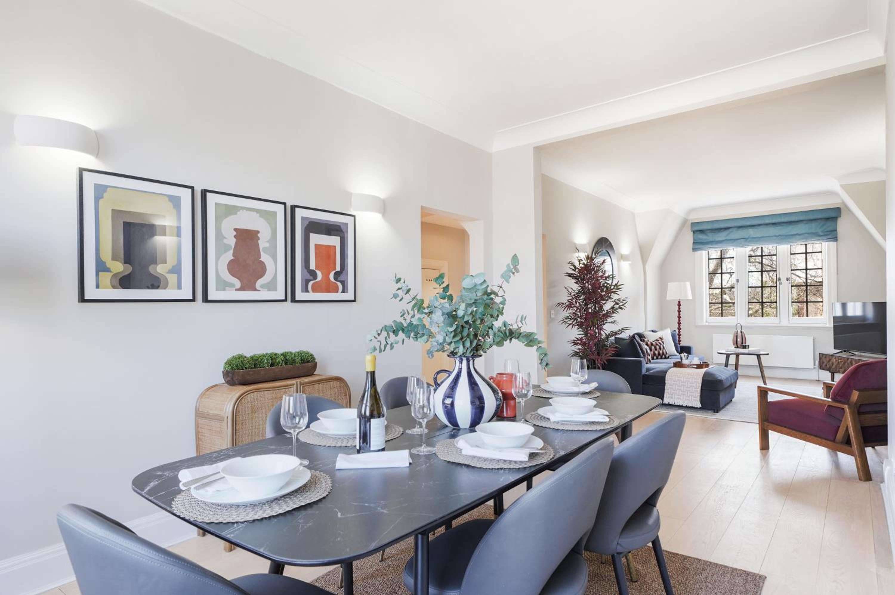 Stylish Family Apartments near Kensington High Street - by Short Stories London