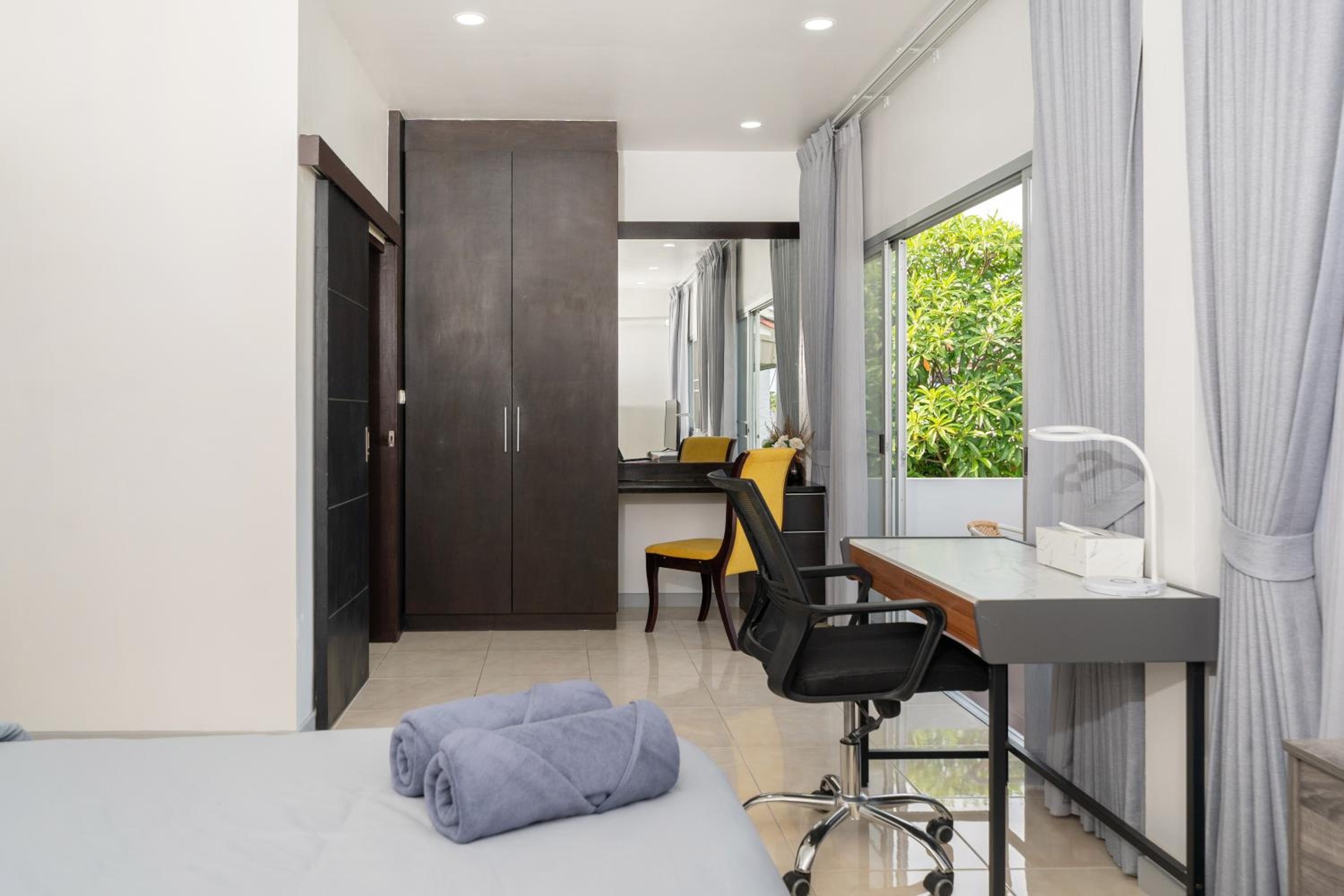 Duplex Style 3-BR Corner Private Pool Villa