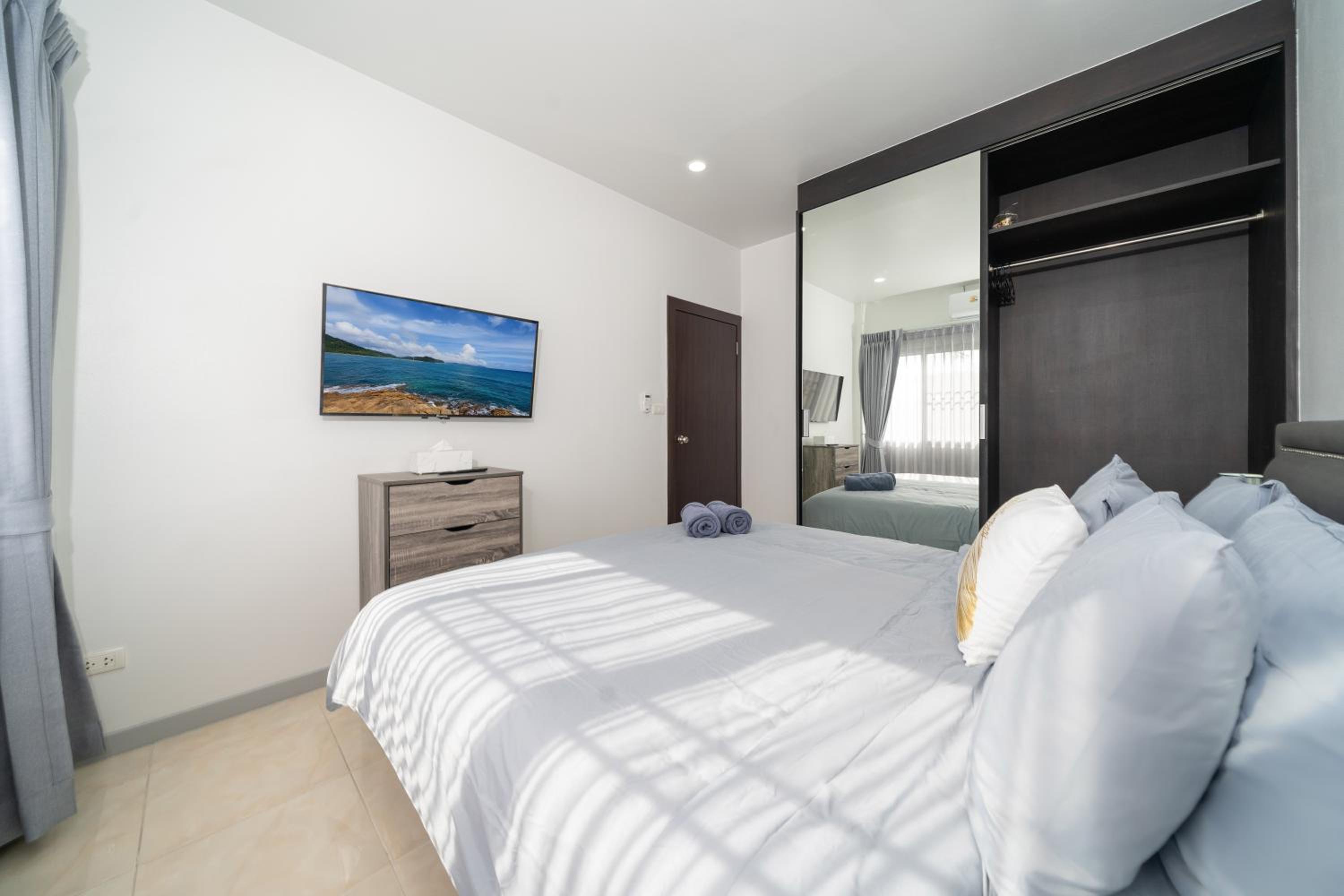Duplex Style 3-BR Corner Private Pool Villa