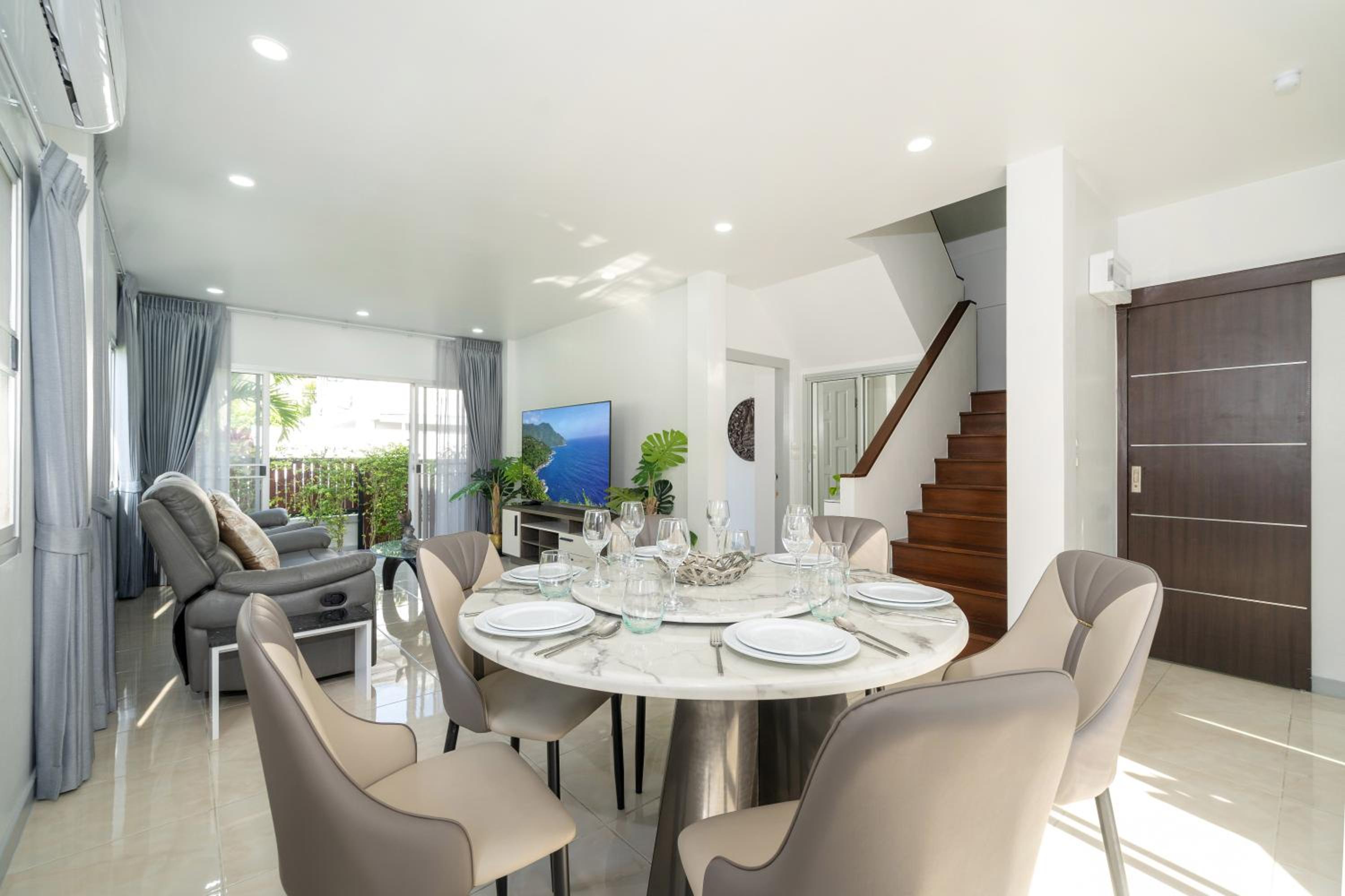 Duplex Style 3-BR Corner Private Pool Villa