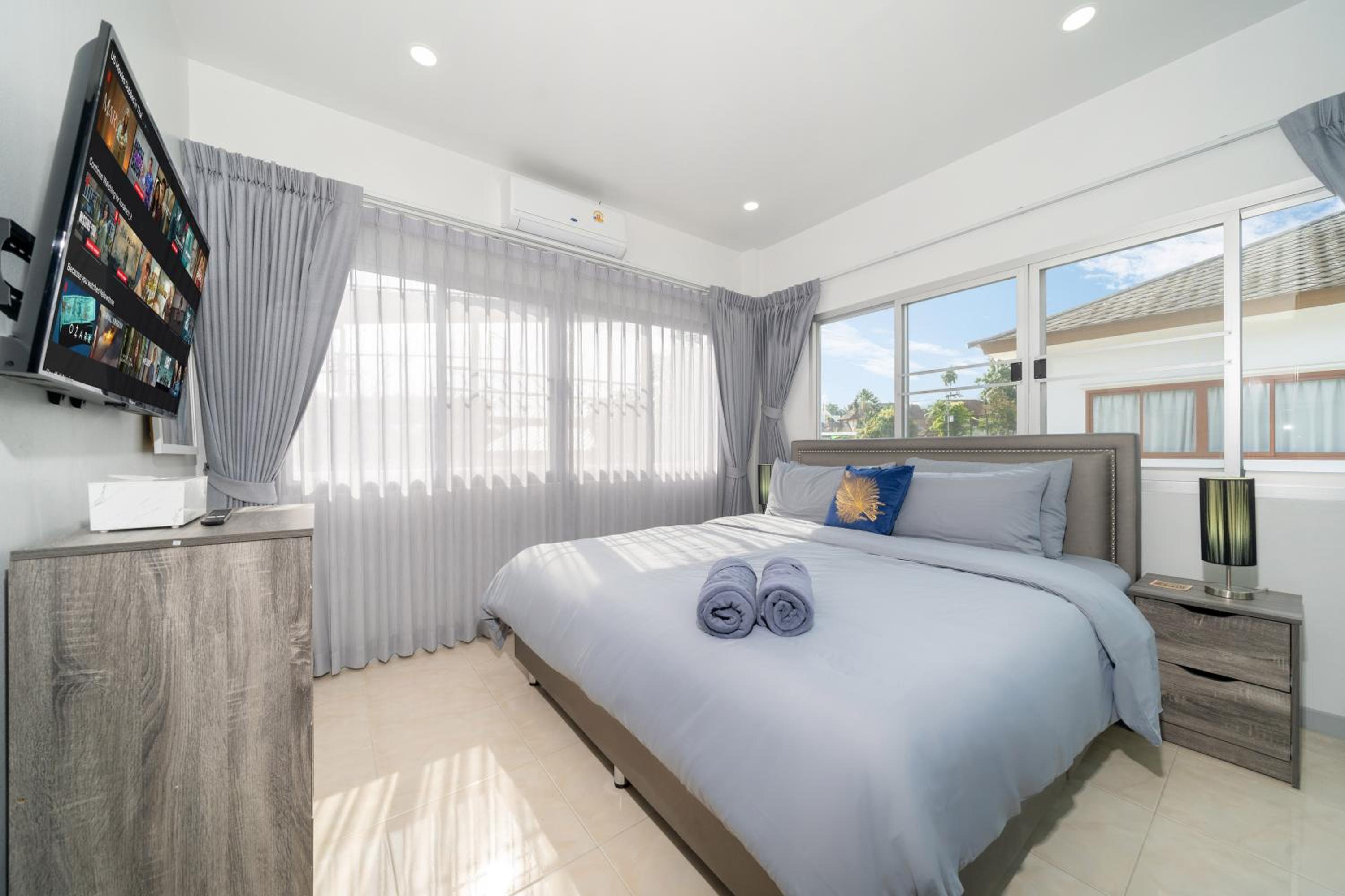 Duplex Style 3-BR Corner Private Pool Villa