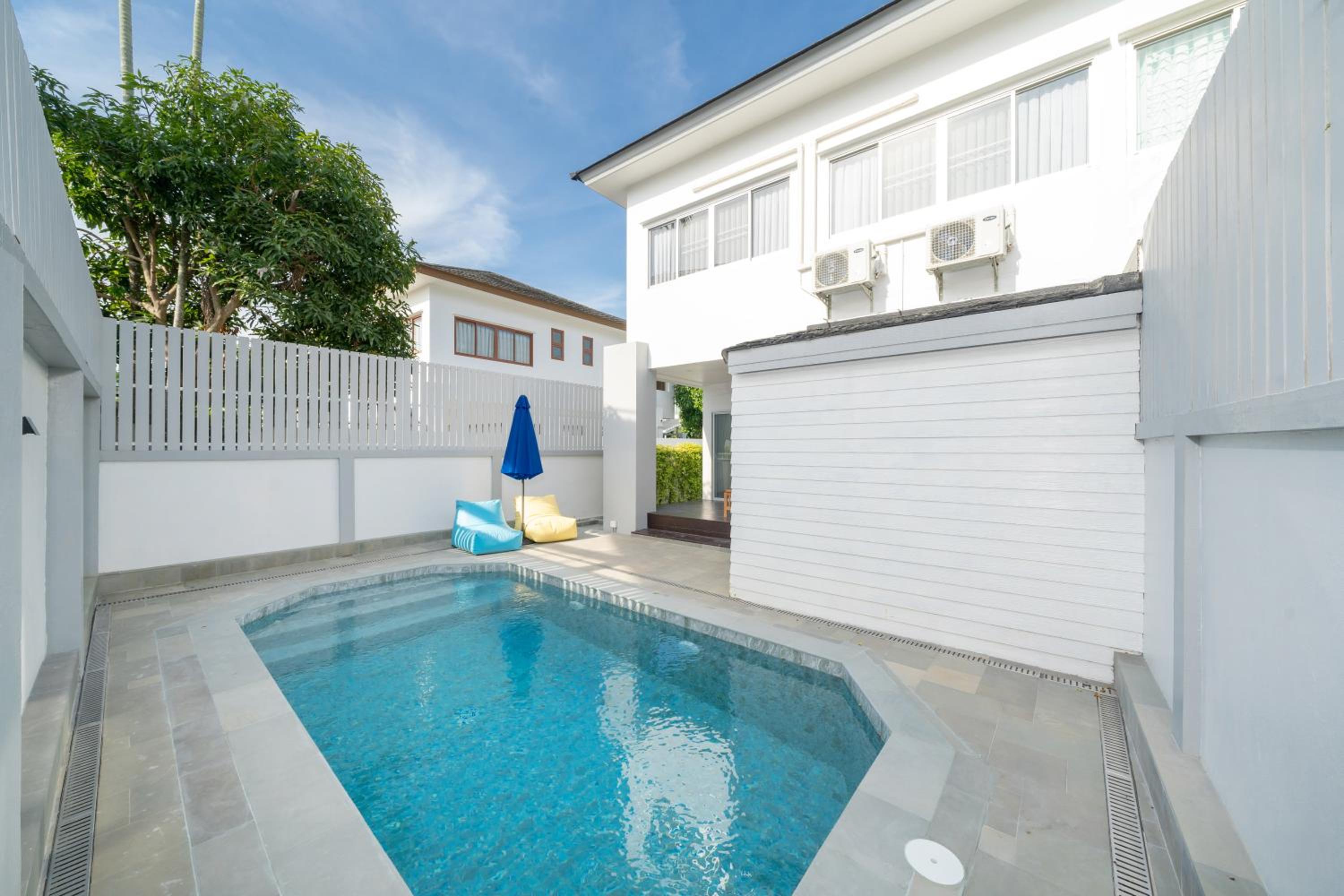 Duplex Style 3-BR Corner Private Pool Villa