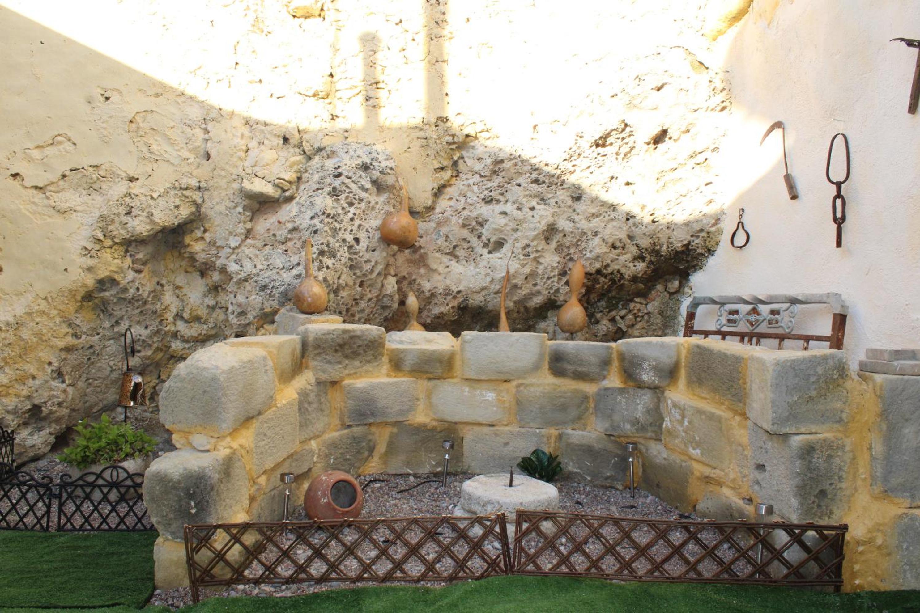Photo 37