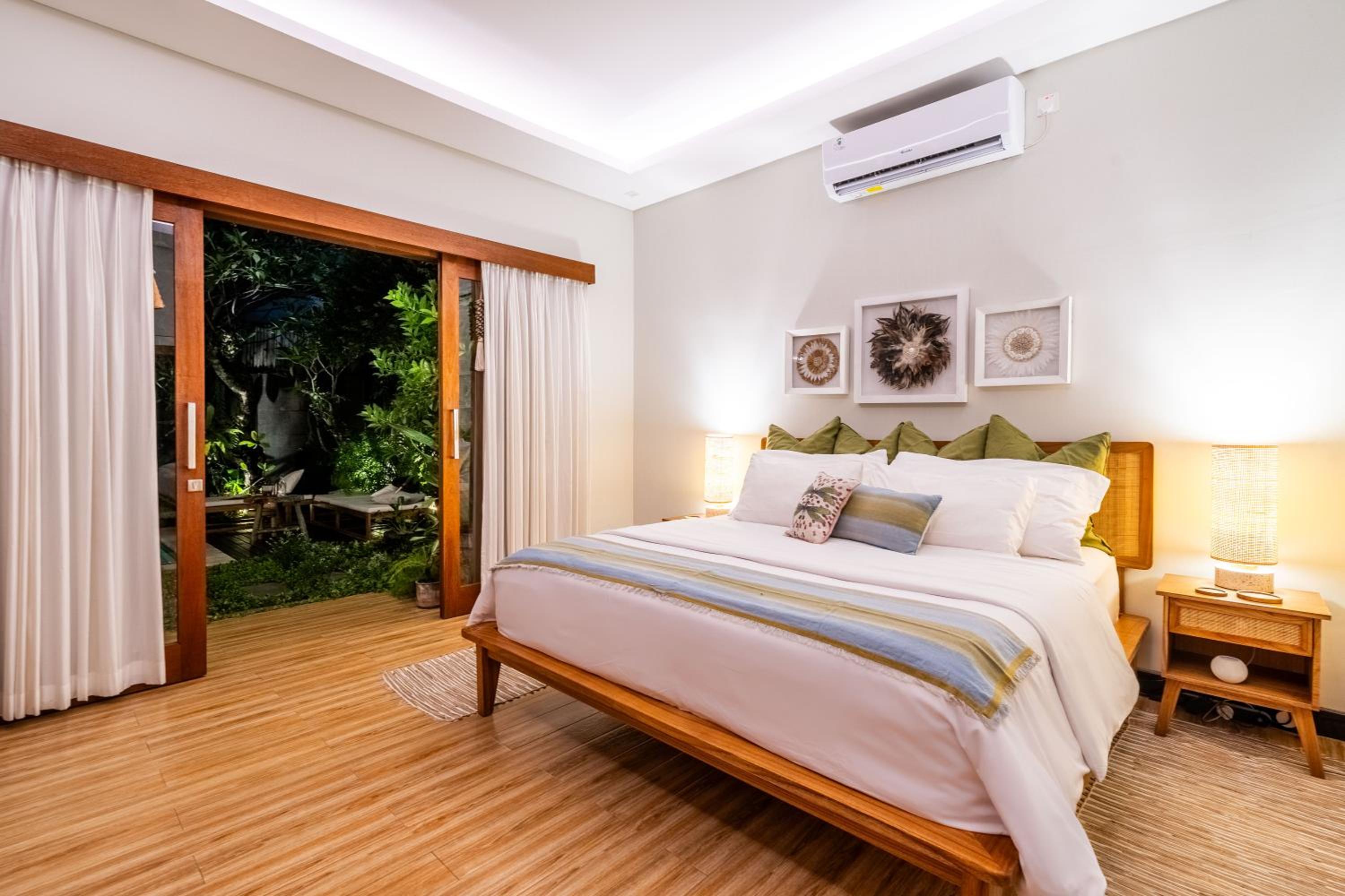Tropical 2BR Villa with Private Pool in Canggu