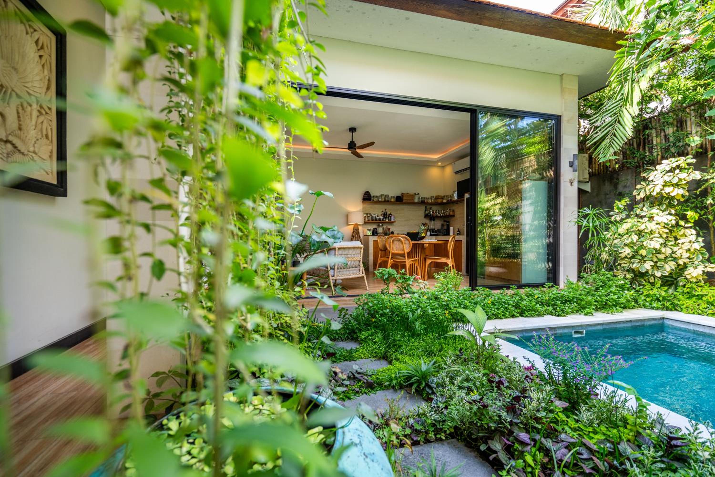 Tropical 2BR Villa with Private Pool in Canggu