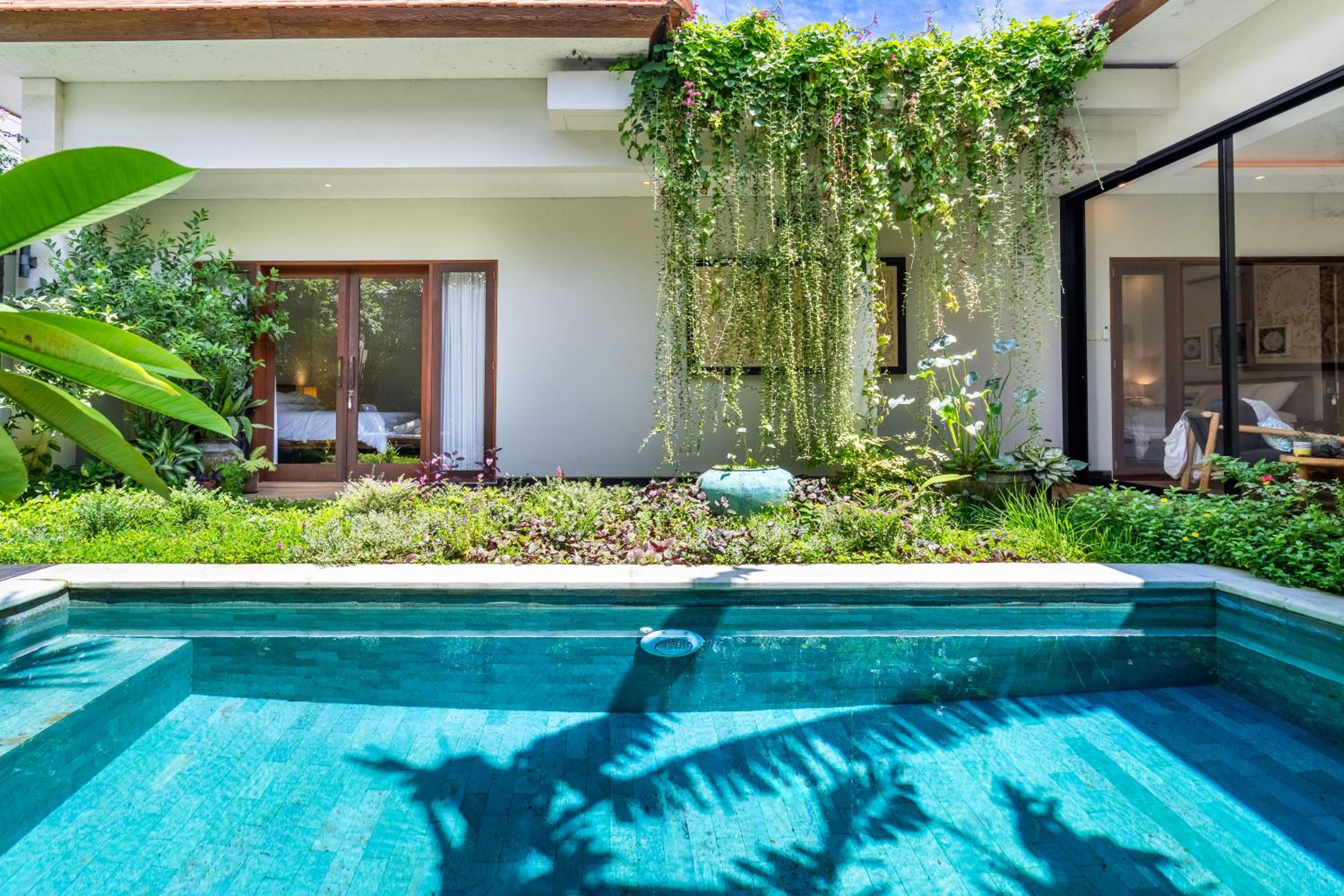 Tropical 2BR Villa with Private Pool in Canggu