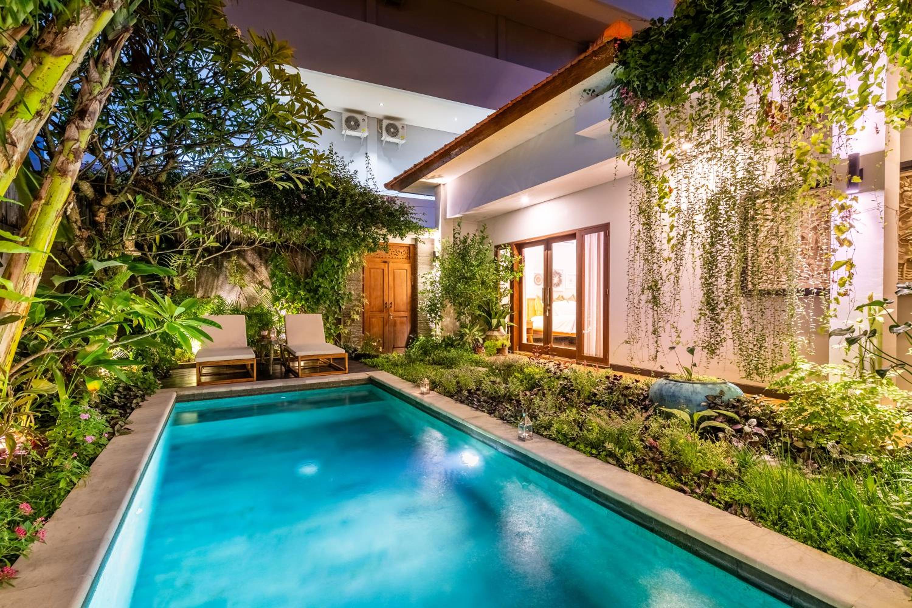 Tropical 2BR Villa with Private Pool in Canggu