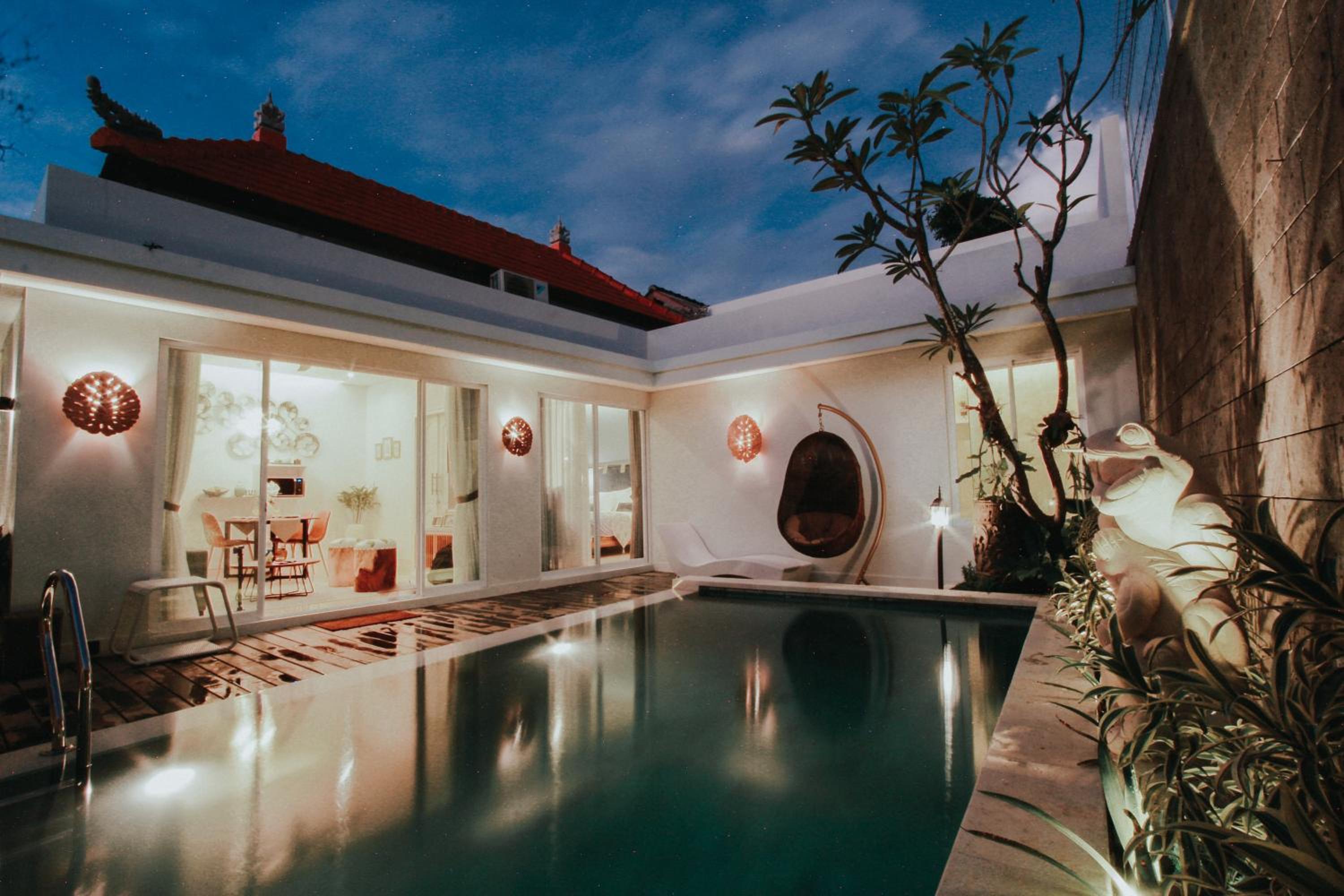 Saka Luxury Villa