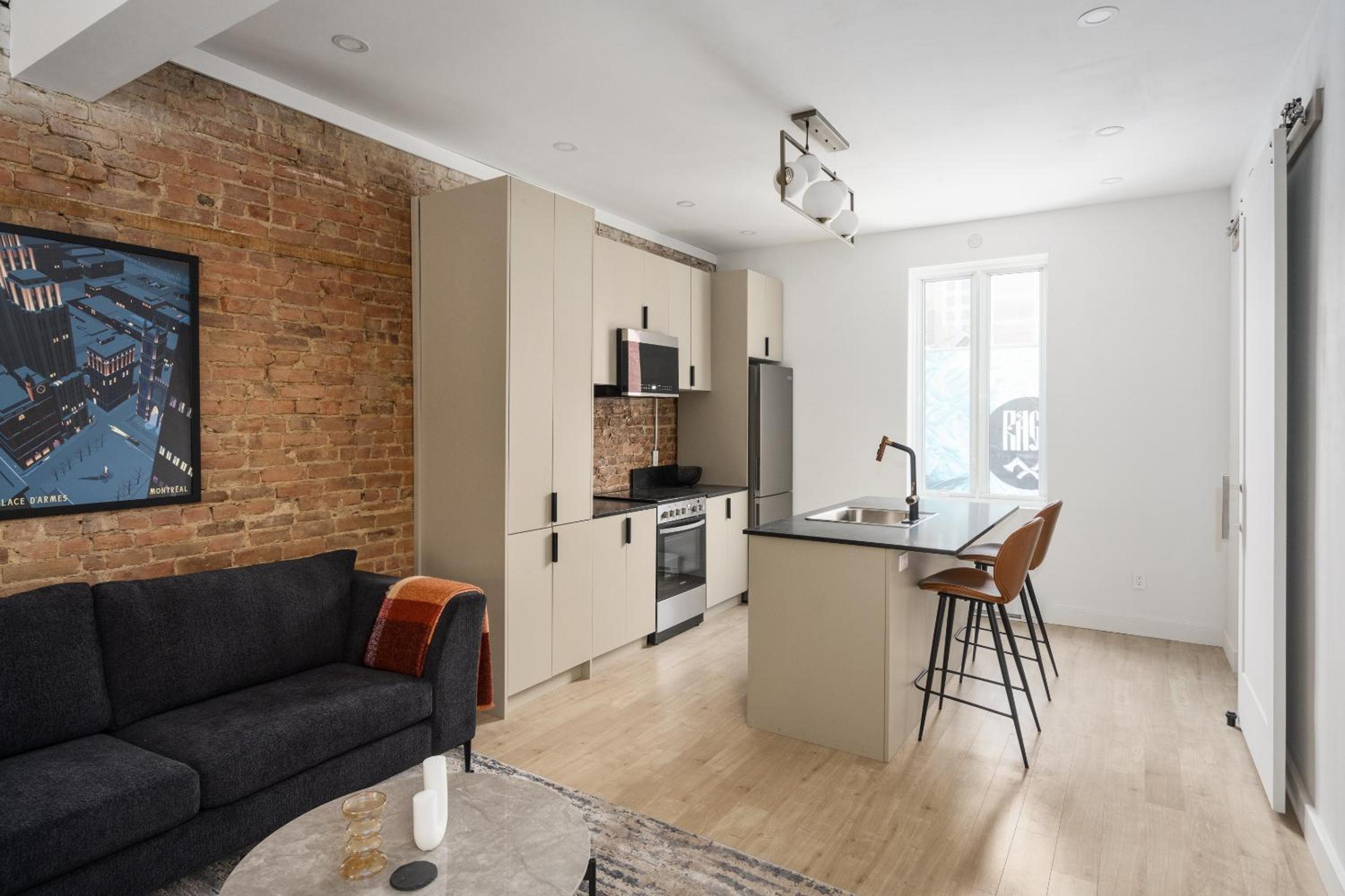 MTL Central Stay Apartments