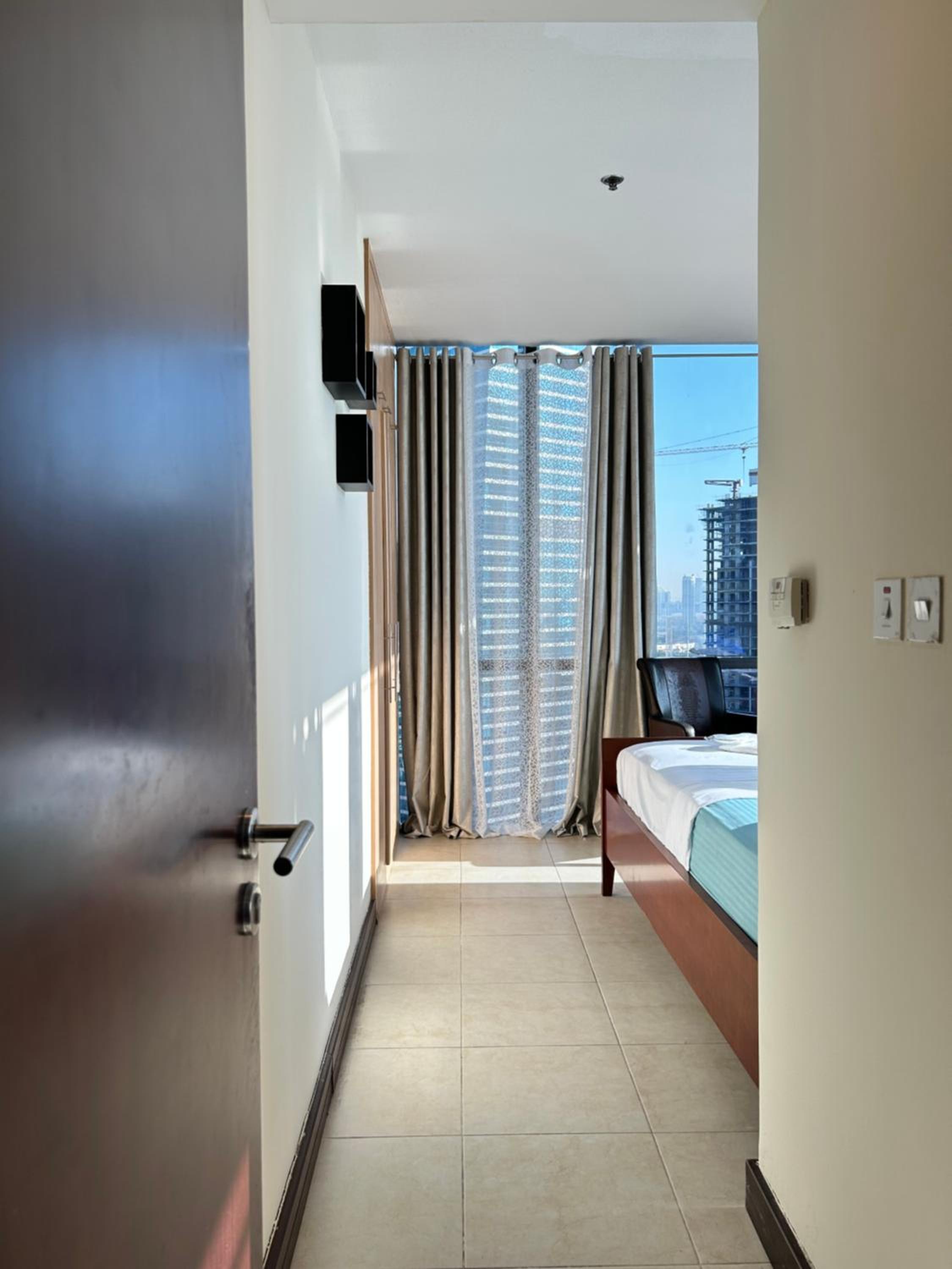 Click Stay - JLT - 2 Bedroom & Balcony Lakes view Entire Apartment -AZ