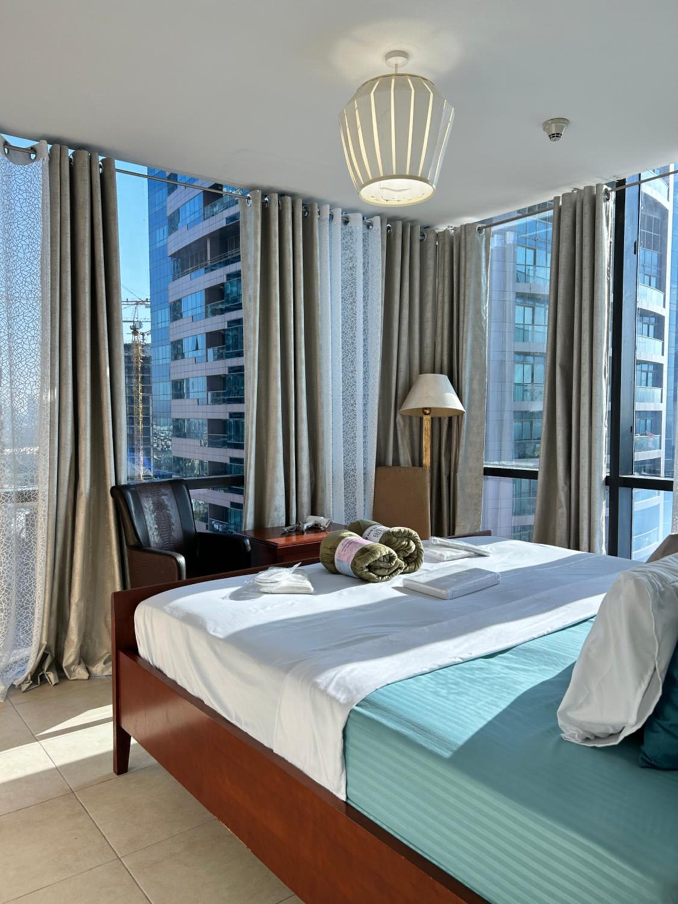 Click Stay - JLT - 2 Bedroom & Balcony Lakes view Entire Apartment -AZ