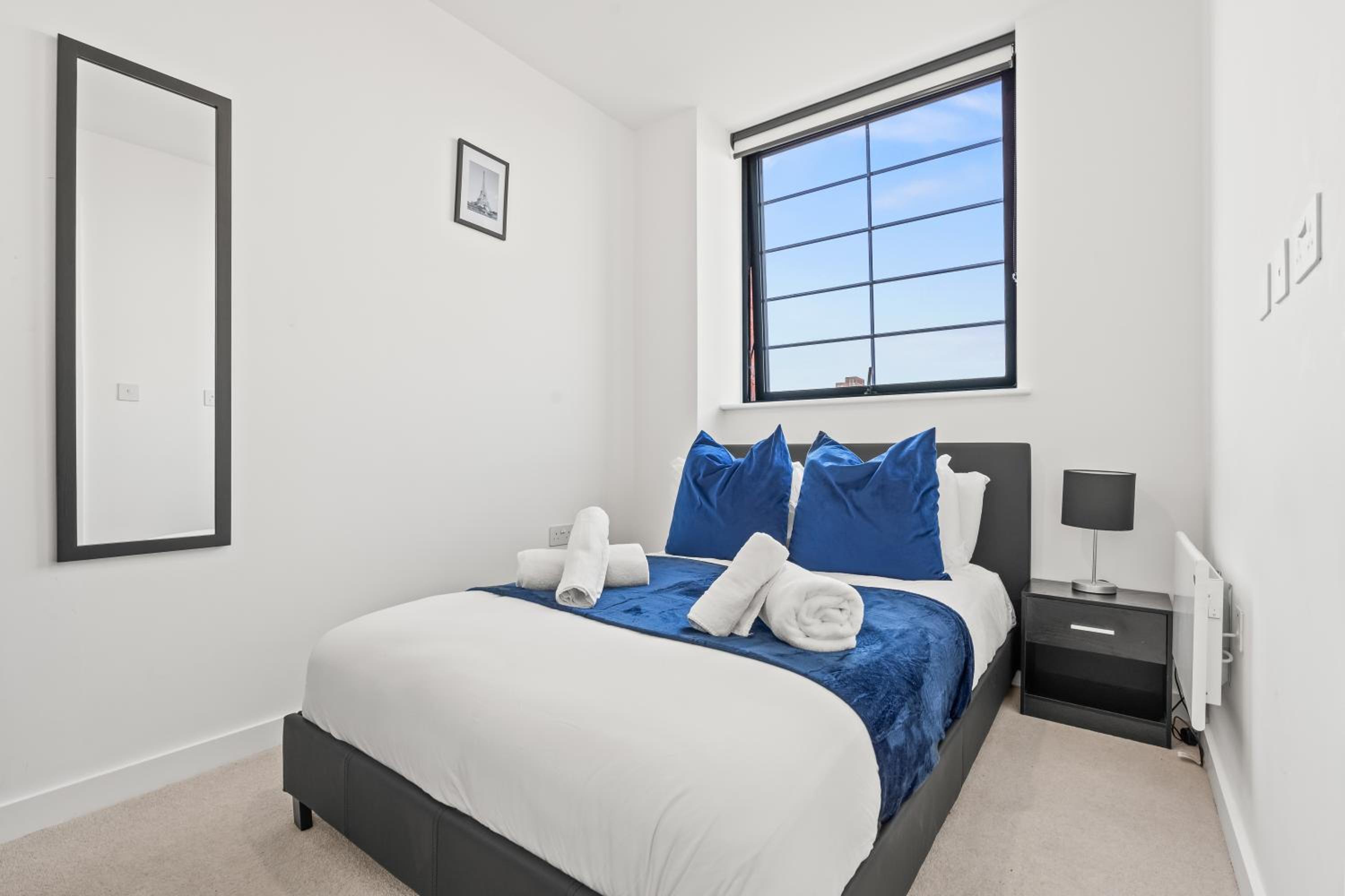 Stylish 2-Bed - Rooftop Views - Central Birmingham