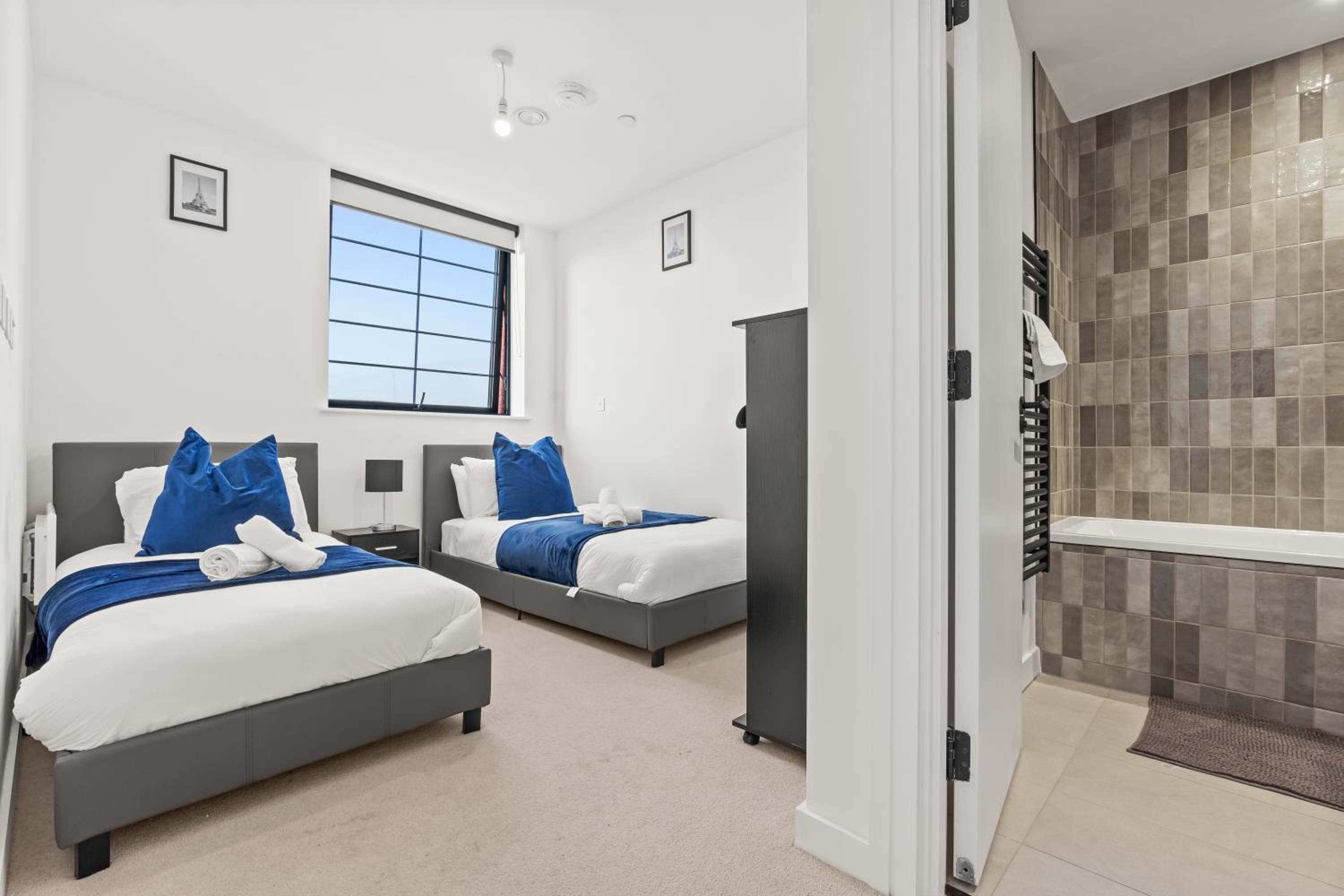 Stylish 2-Bed - Rooftop Views - Central Birmingham