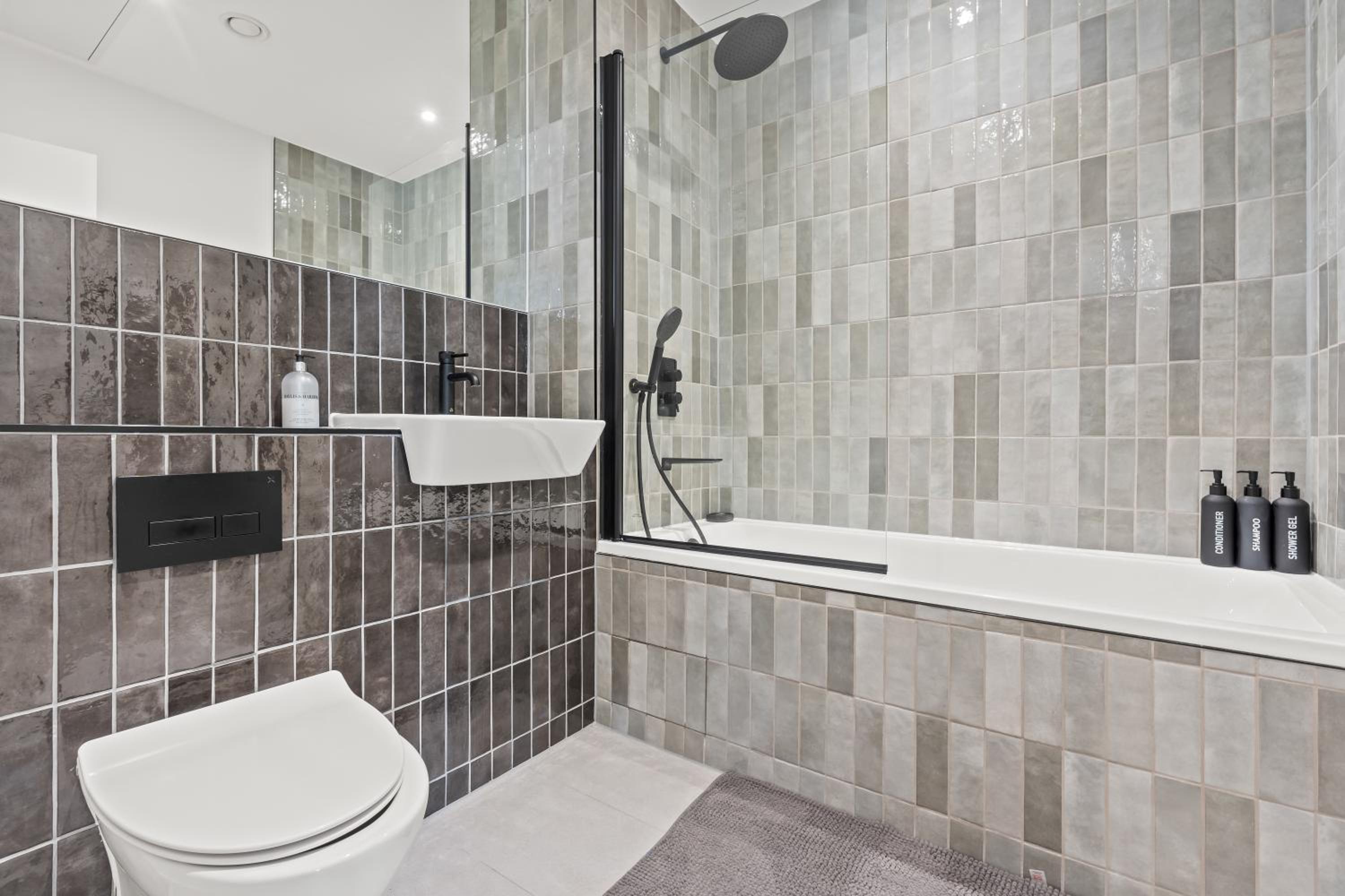 Stylish 2-Bed - Rooftop Views - Central Birmingham