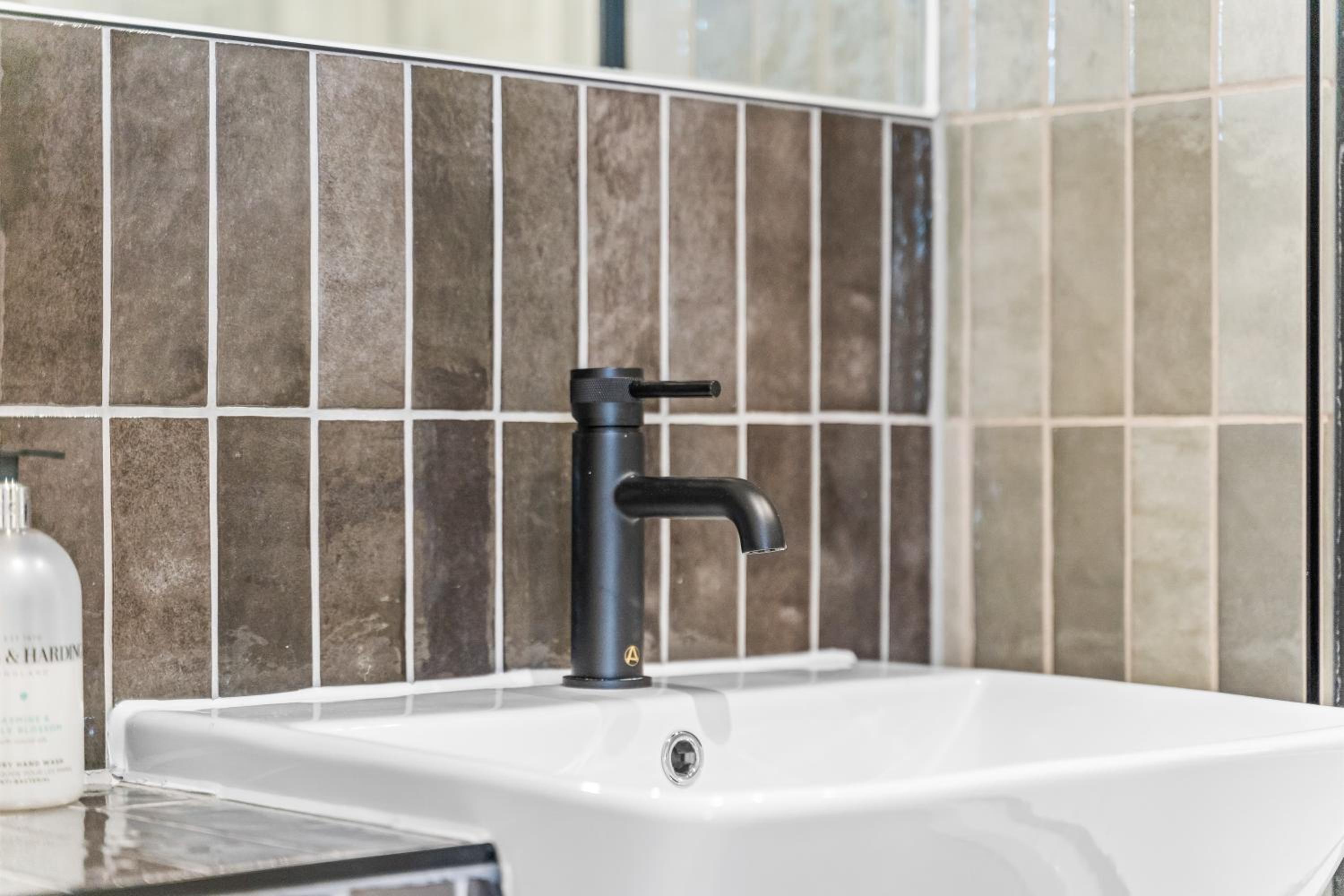 Stylish 2-Bed - Rooftop Views - Central Birmingham