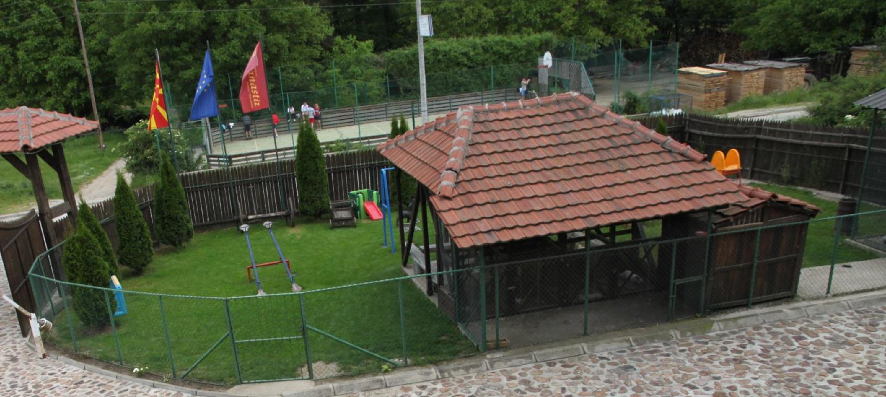 Photo 13