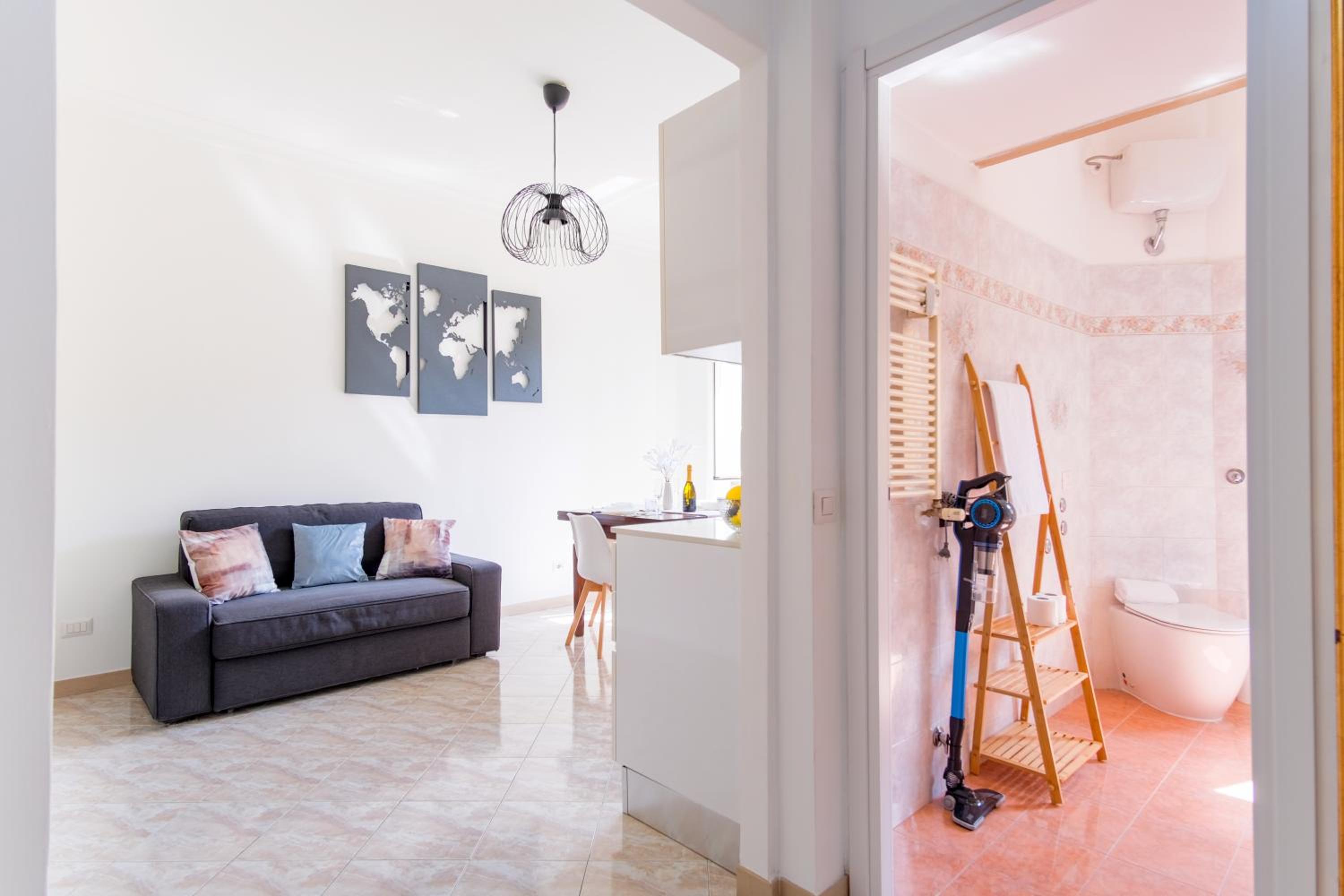 Elegantis Labicana Apartment - Few steps from the Colosseum